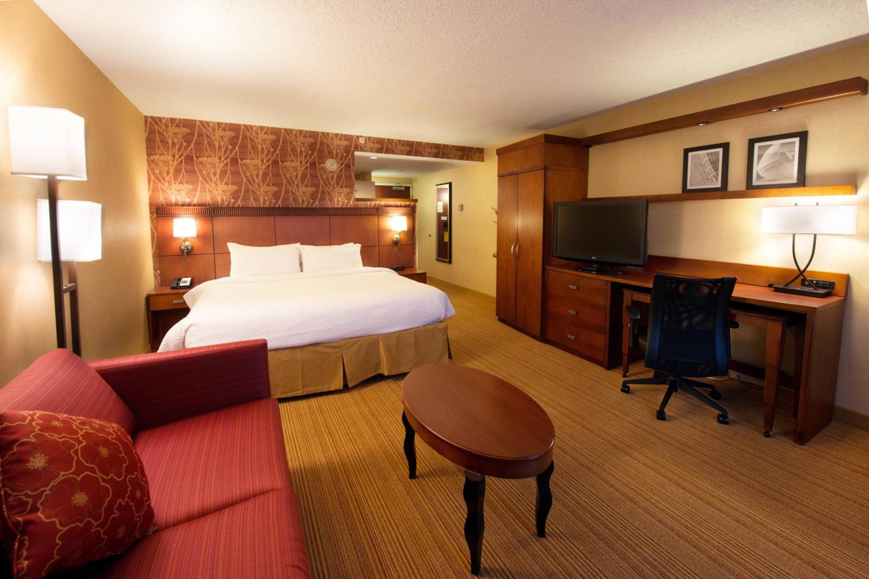 Superior King Room photo 2