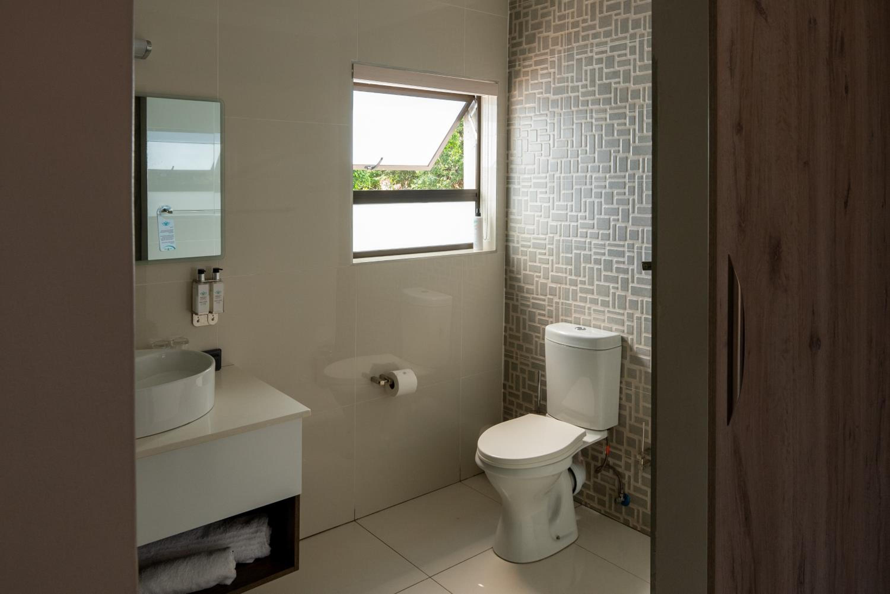 Family Queen Room - Photo 8