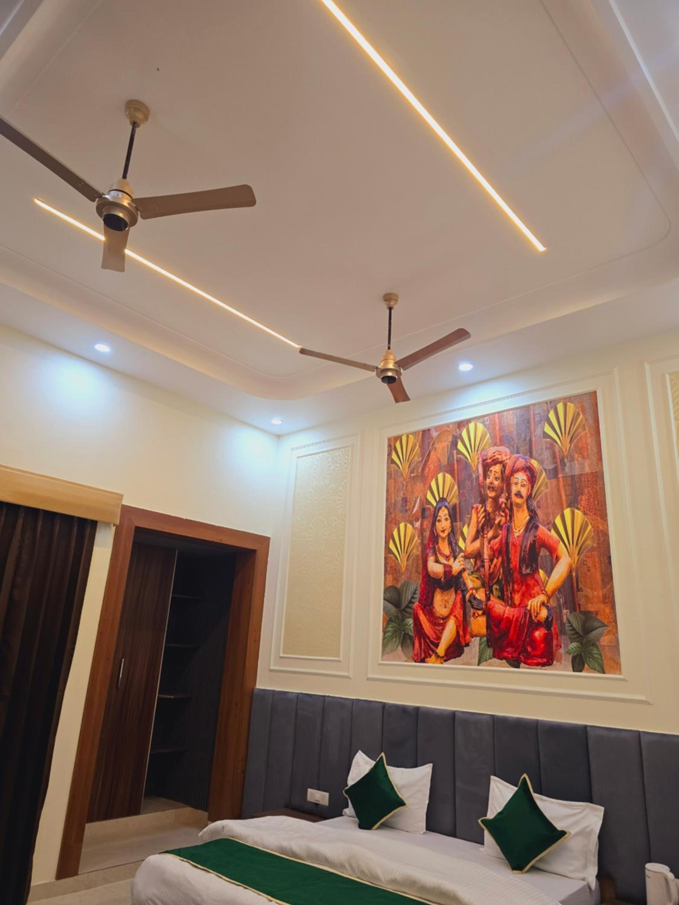 Triple Room with Private Bathroom - Photo 2