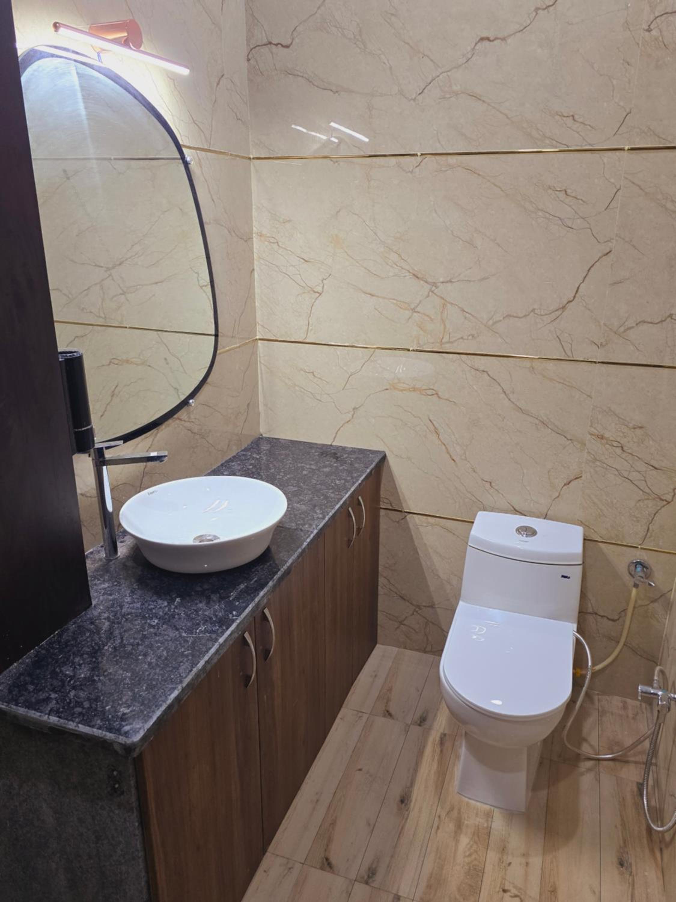 Triple Room with Private Bathroom - Photo 4