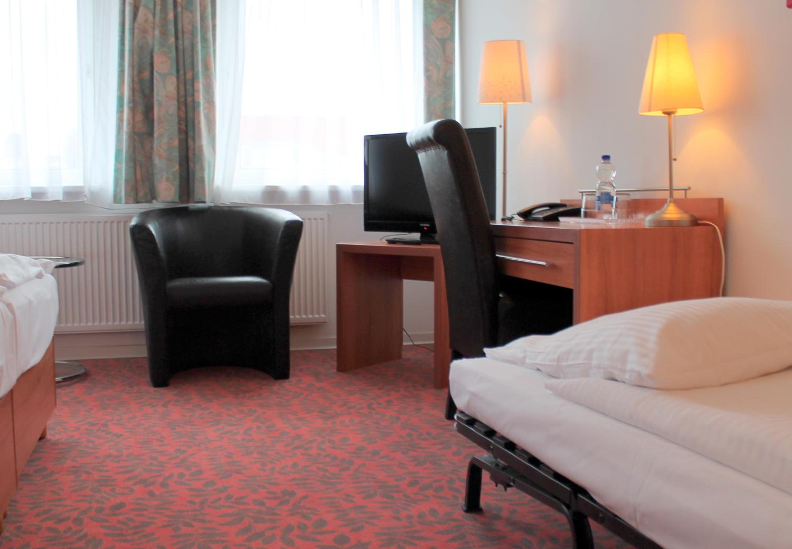 Single Room photo 2