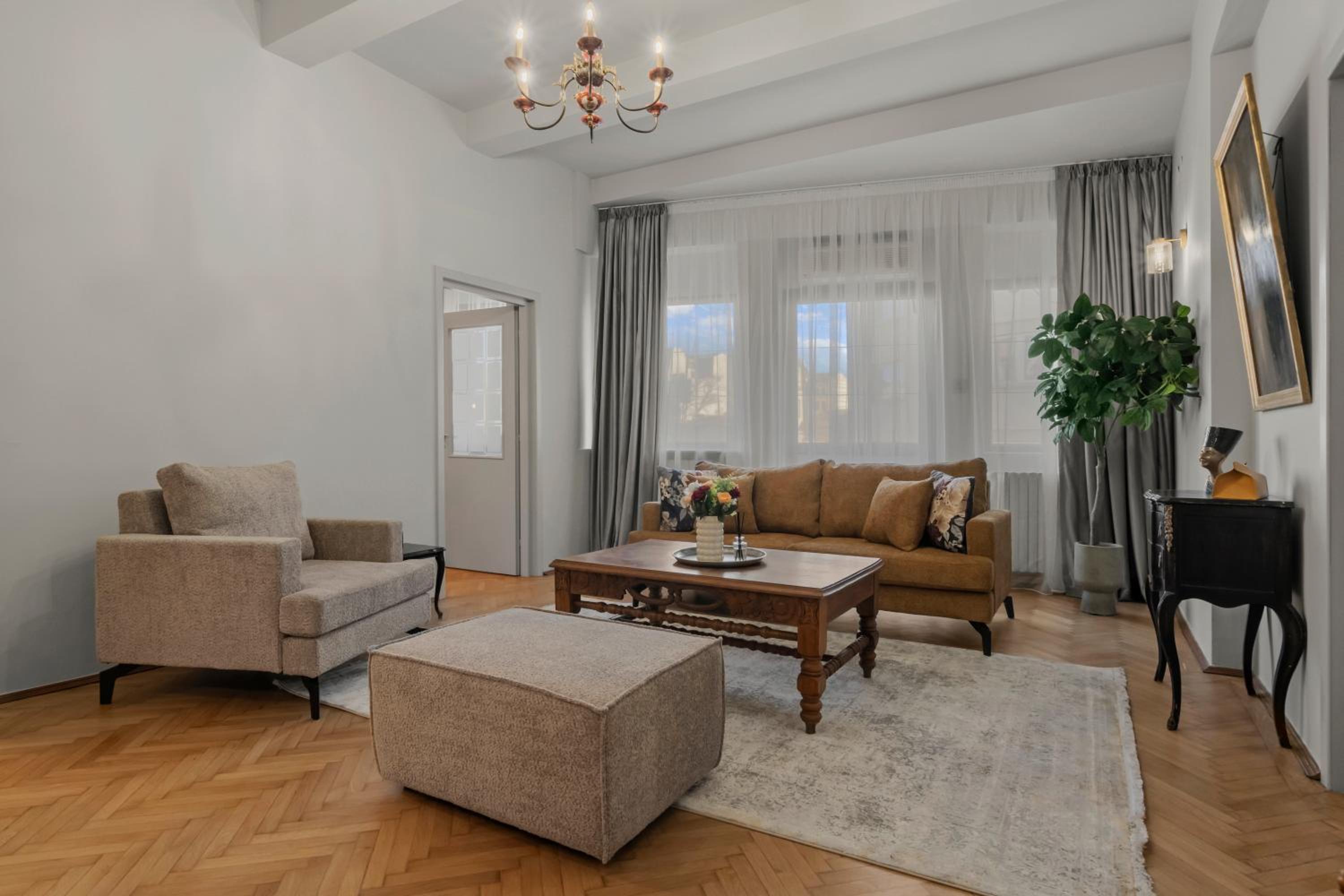 Two-Bedroom Apartment with City View