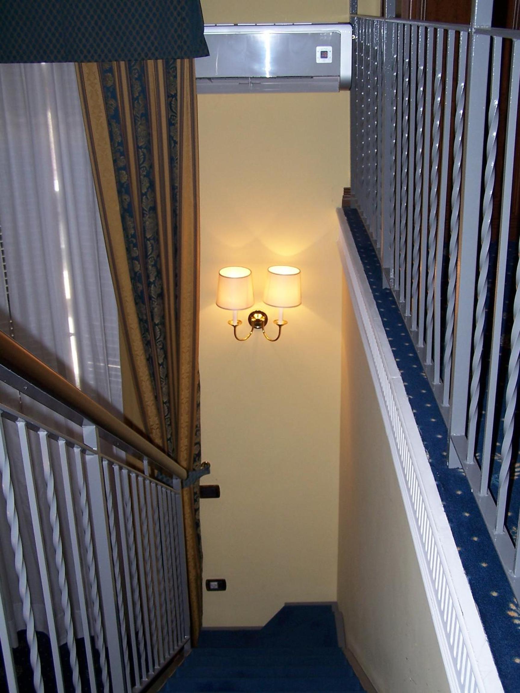 Triple Room - Split Level - Photo 4