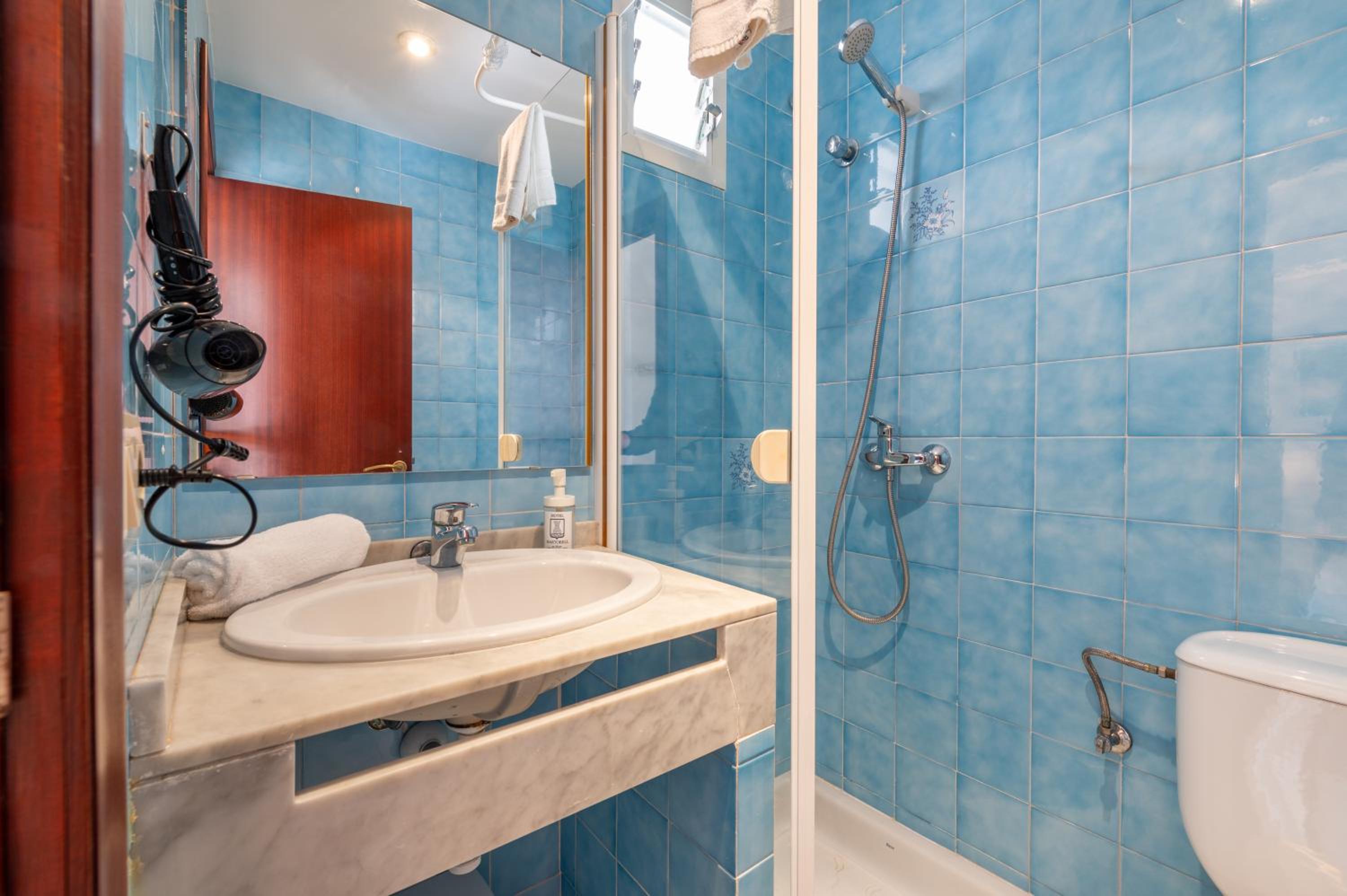 Single Room with Terrace
