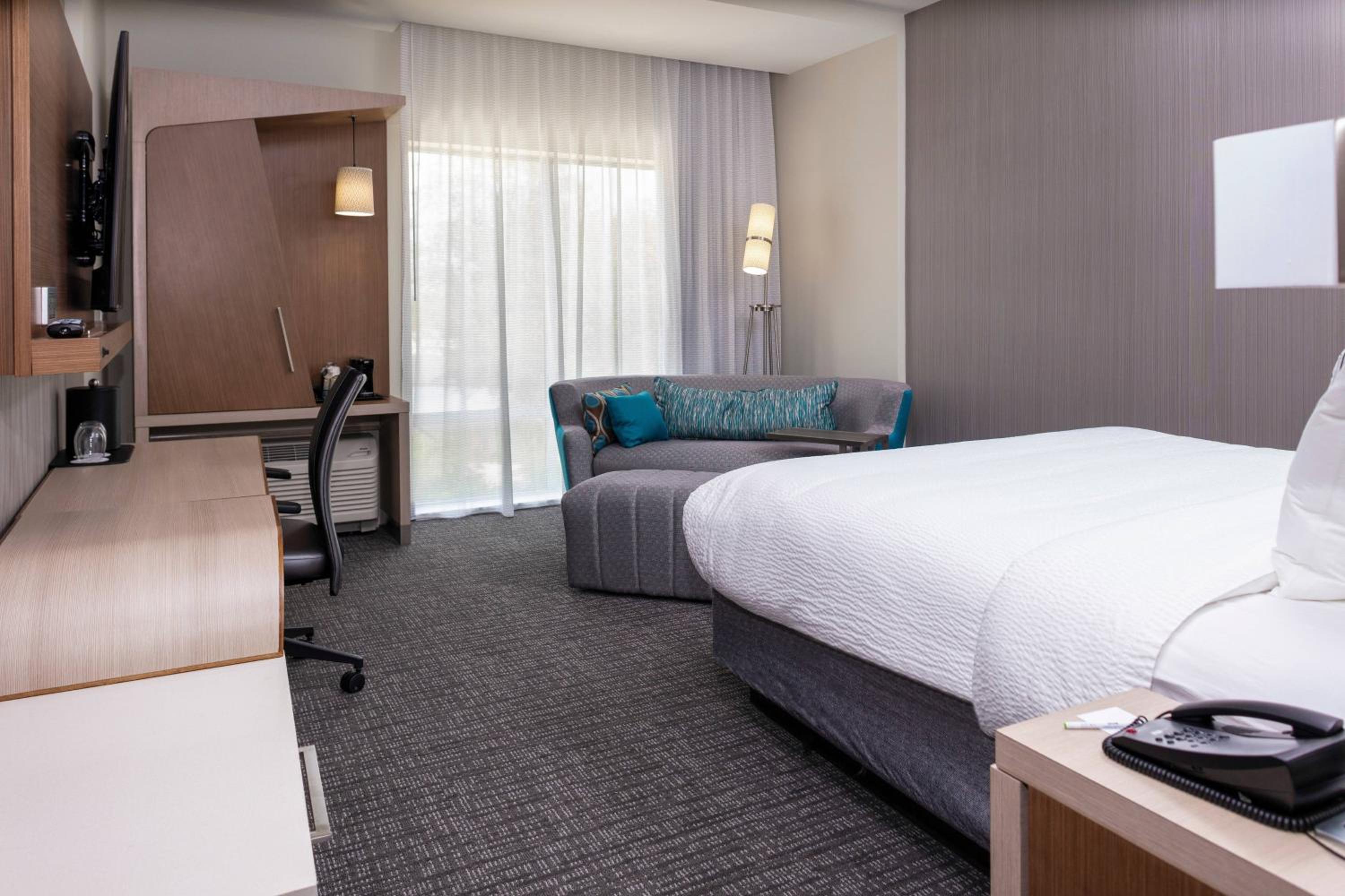 King Room with Roll-In Shower and Sofa Bed - Mobility Access/Hearing Accessible photo 1