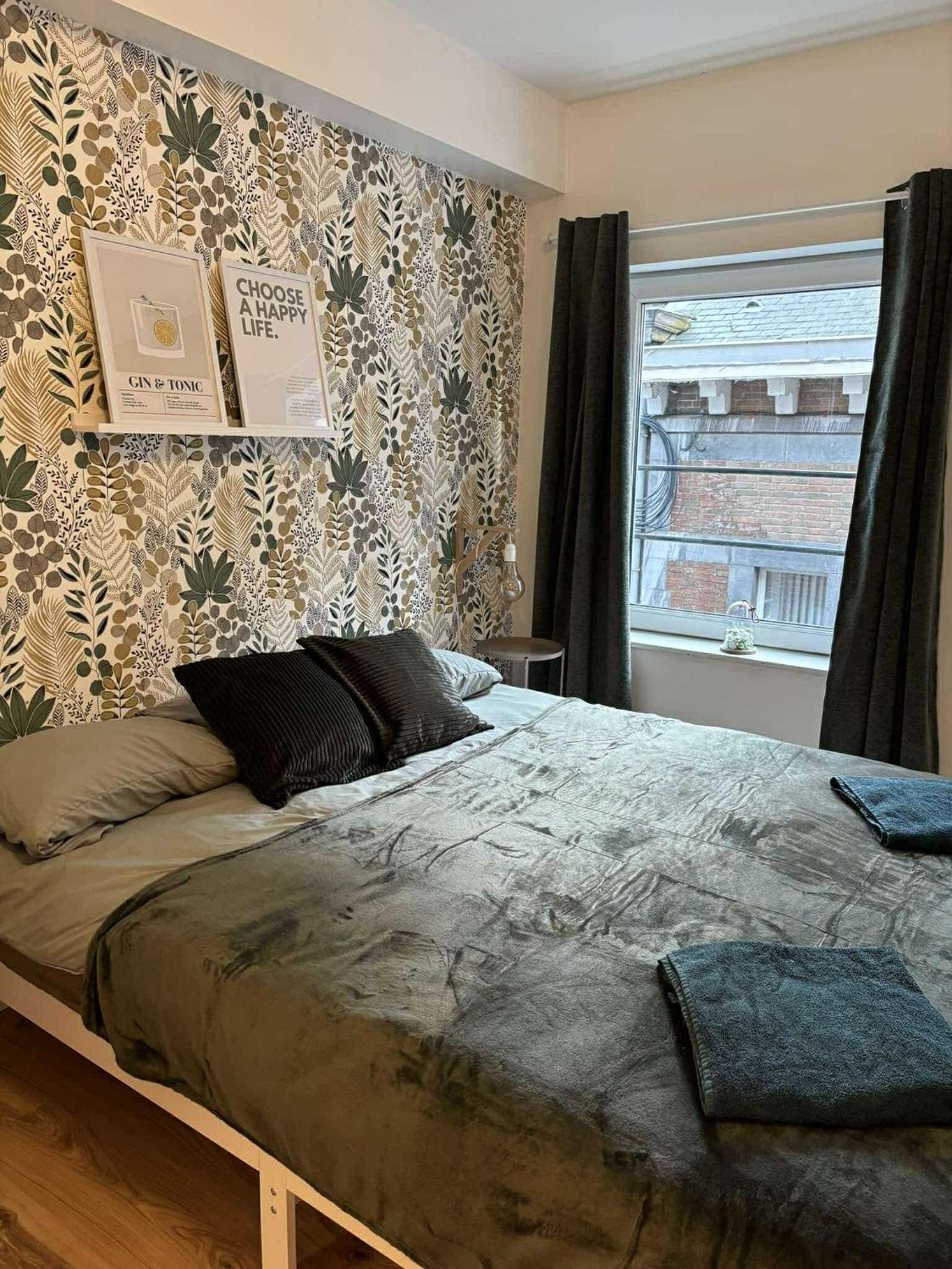 One-Bedroom Apartment photo 3