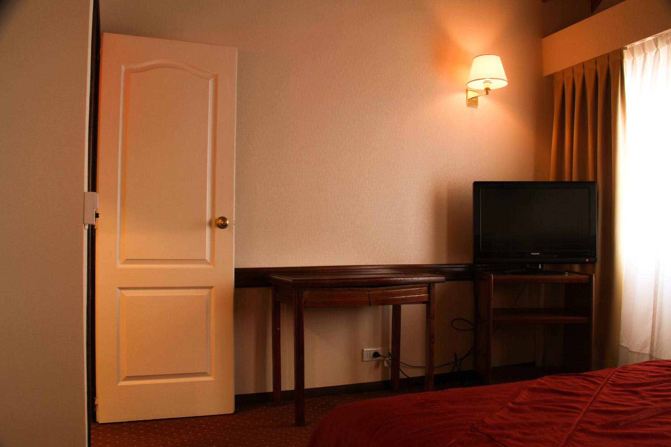 Junior Suite with Street View
