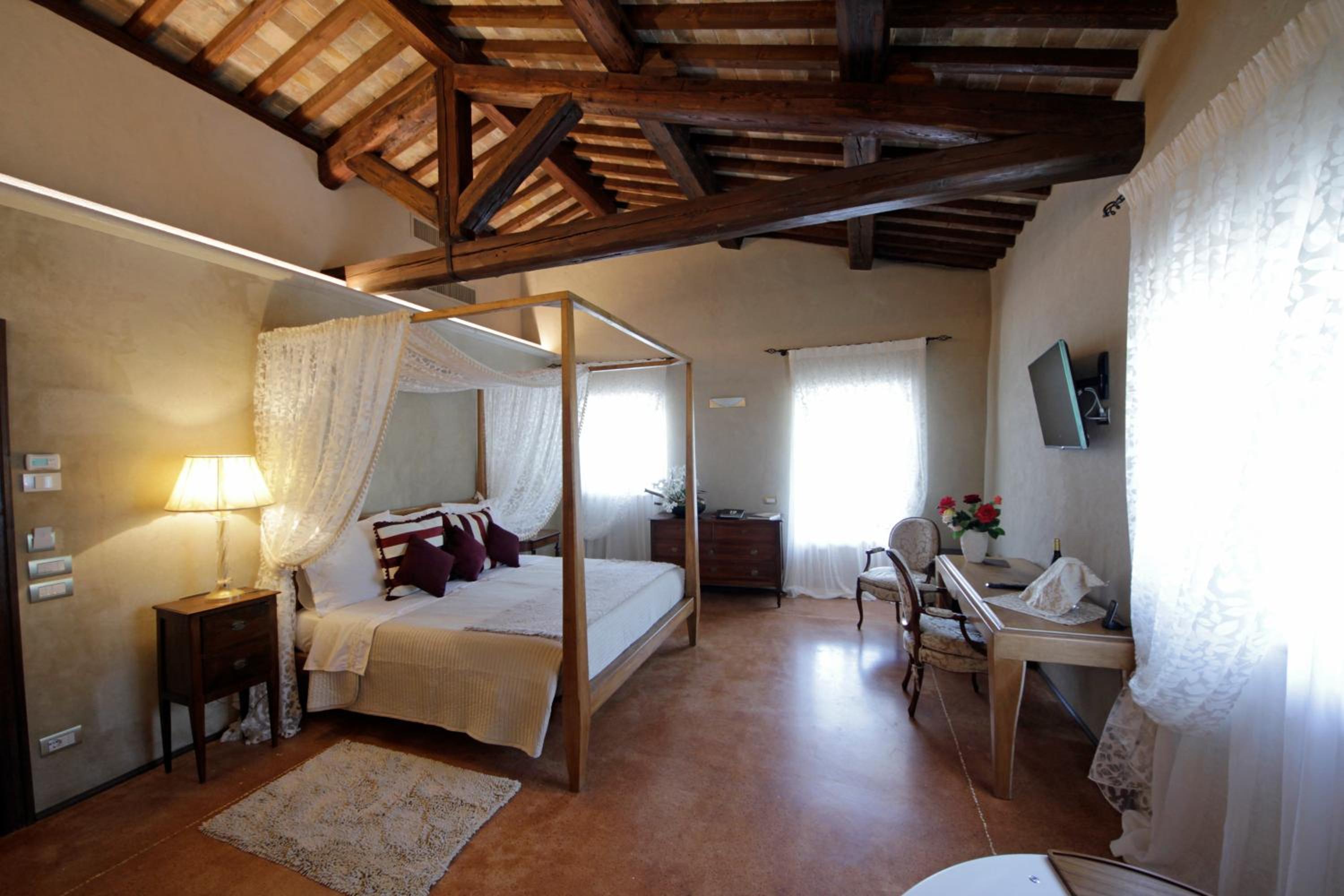 King Room with Spa Bath photo 1