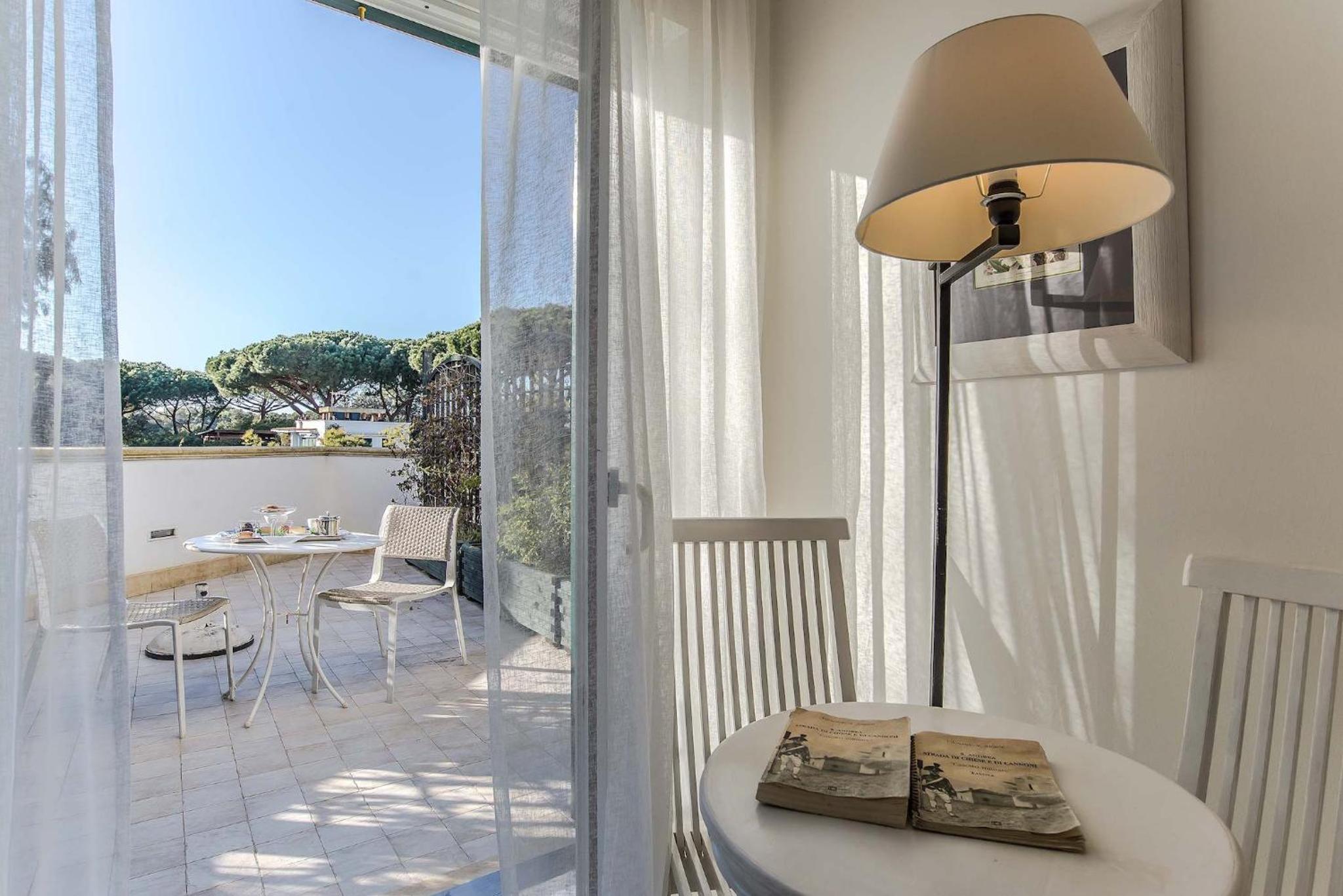 Double Room with Balcony photo 3
