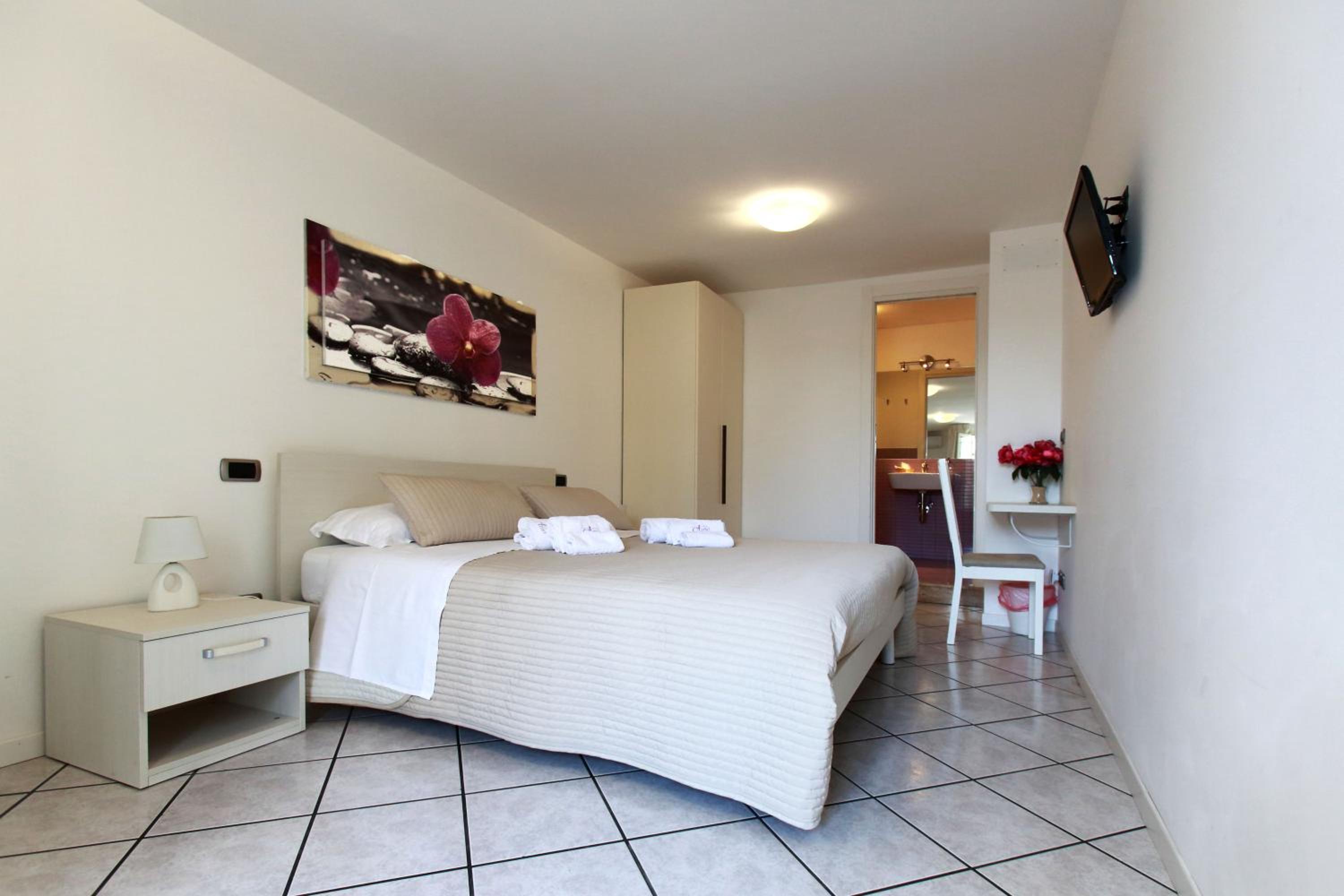 Double or Twin Room with Terrace photo 1