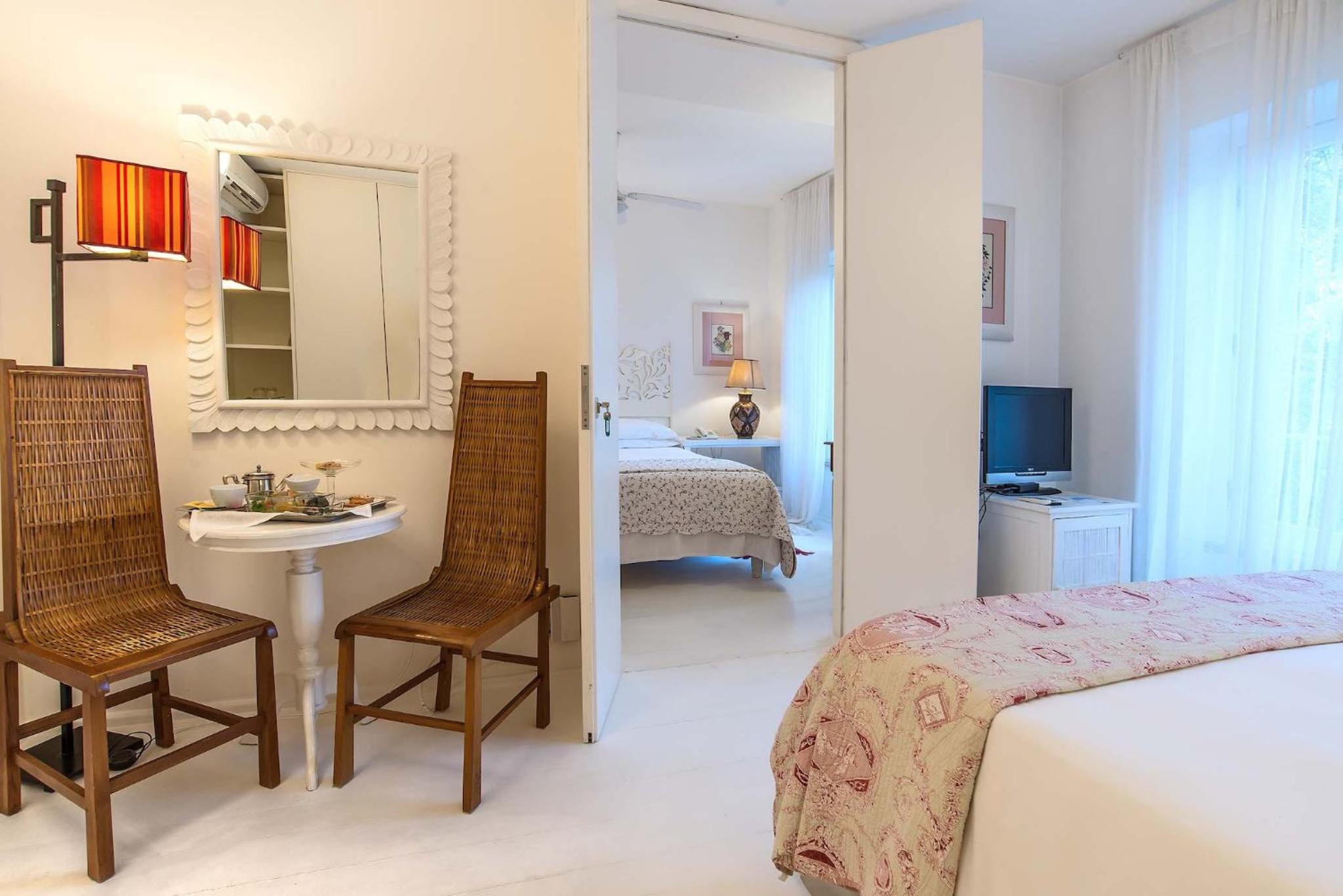 Junior Suite with Garden View - Photo 1