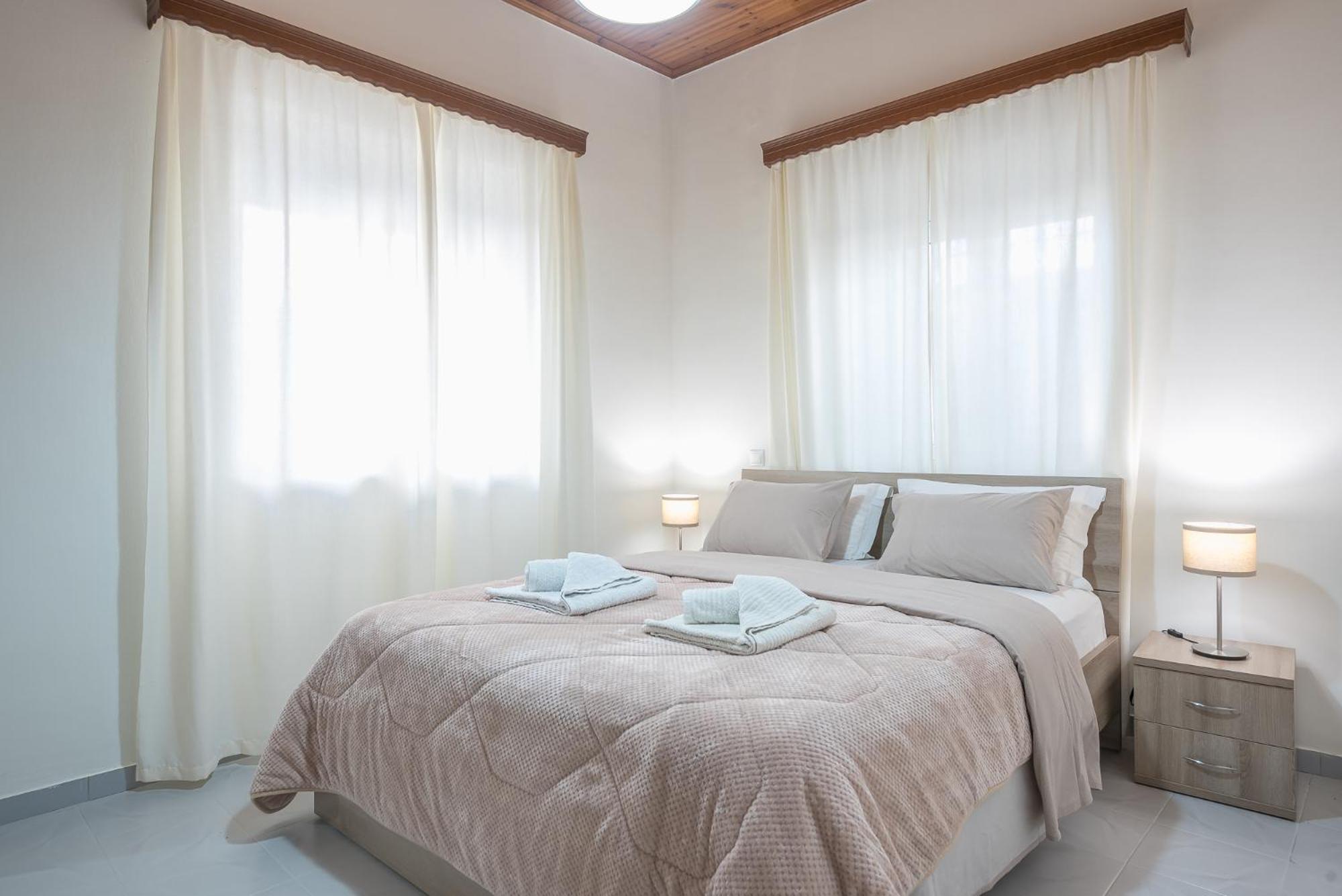 Two-Bedroom House - Photo 50