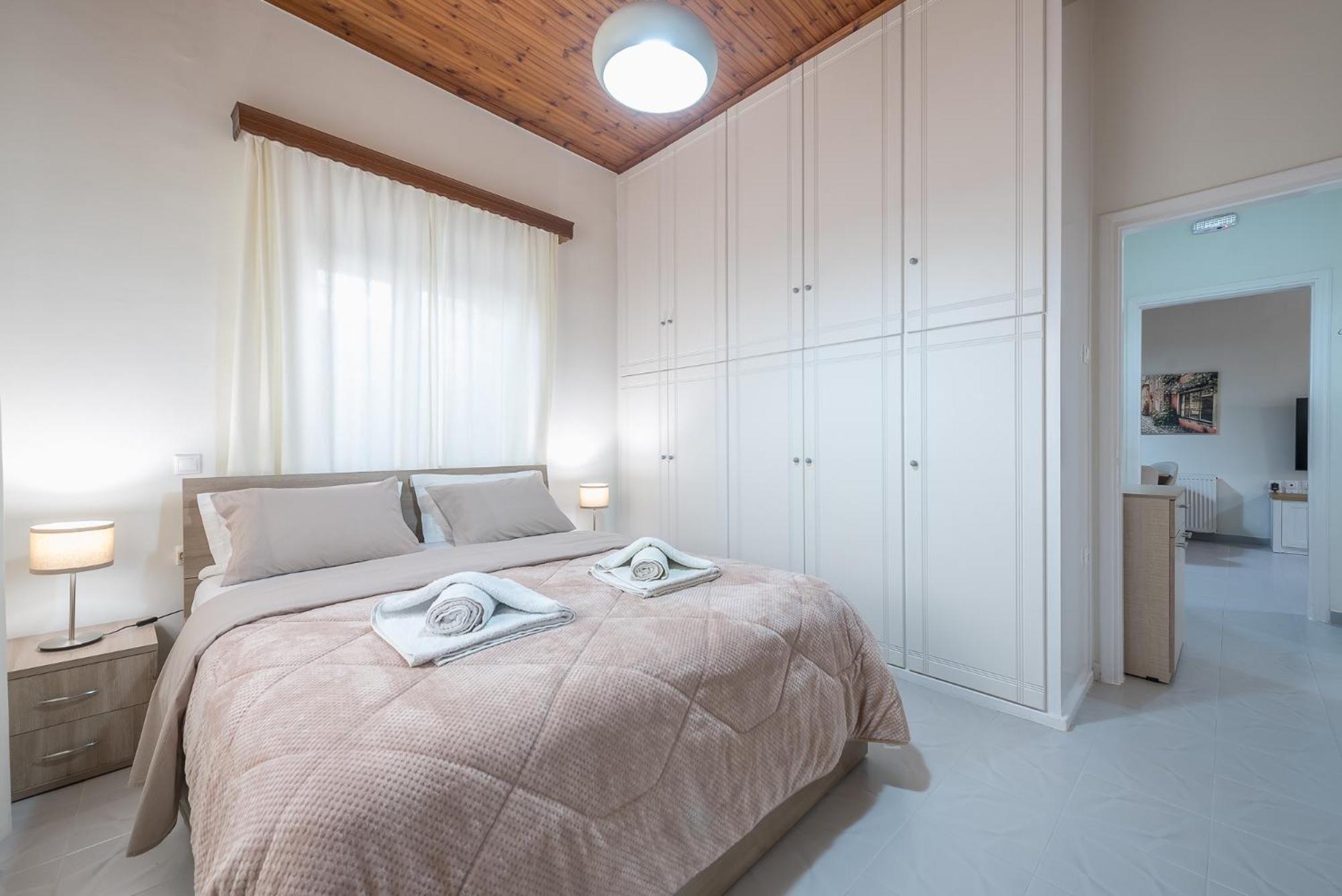 Two-Bedroom House - Photo 51