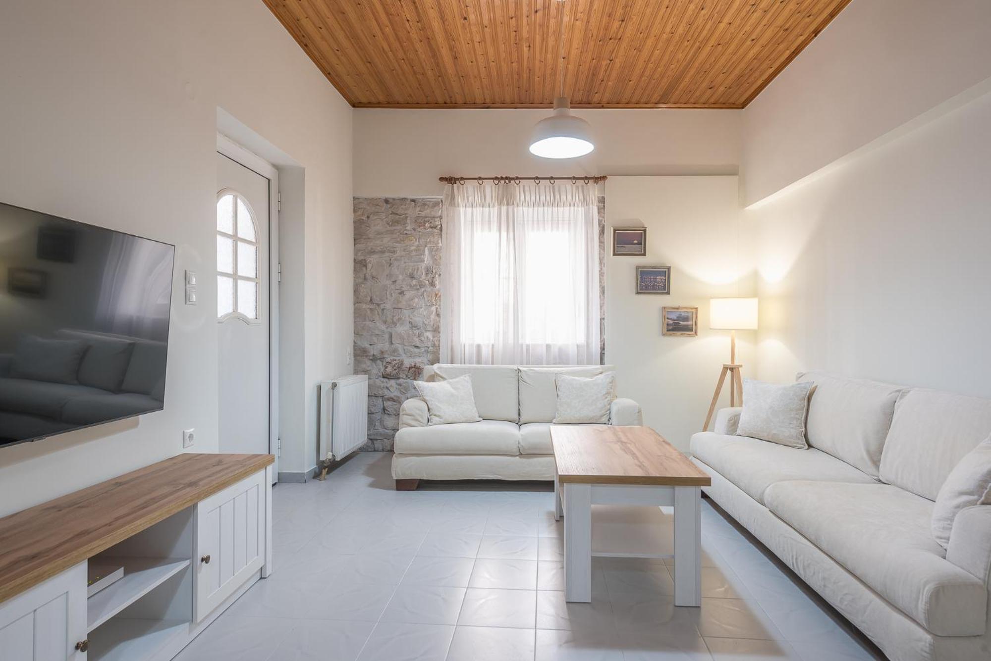 Two-Bedroom House - Photo 10