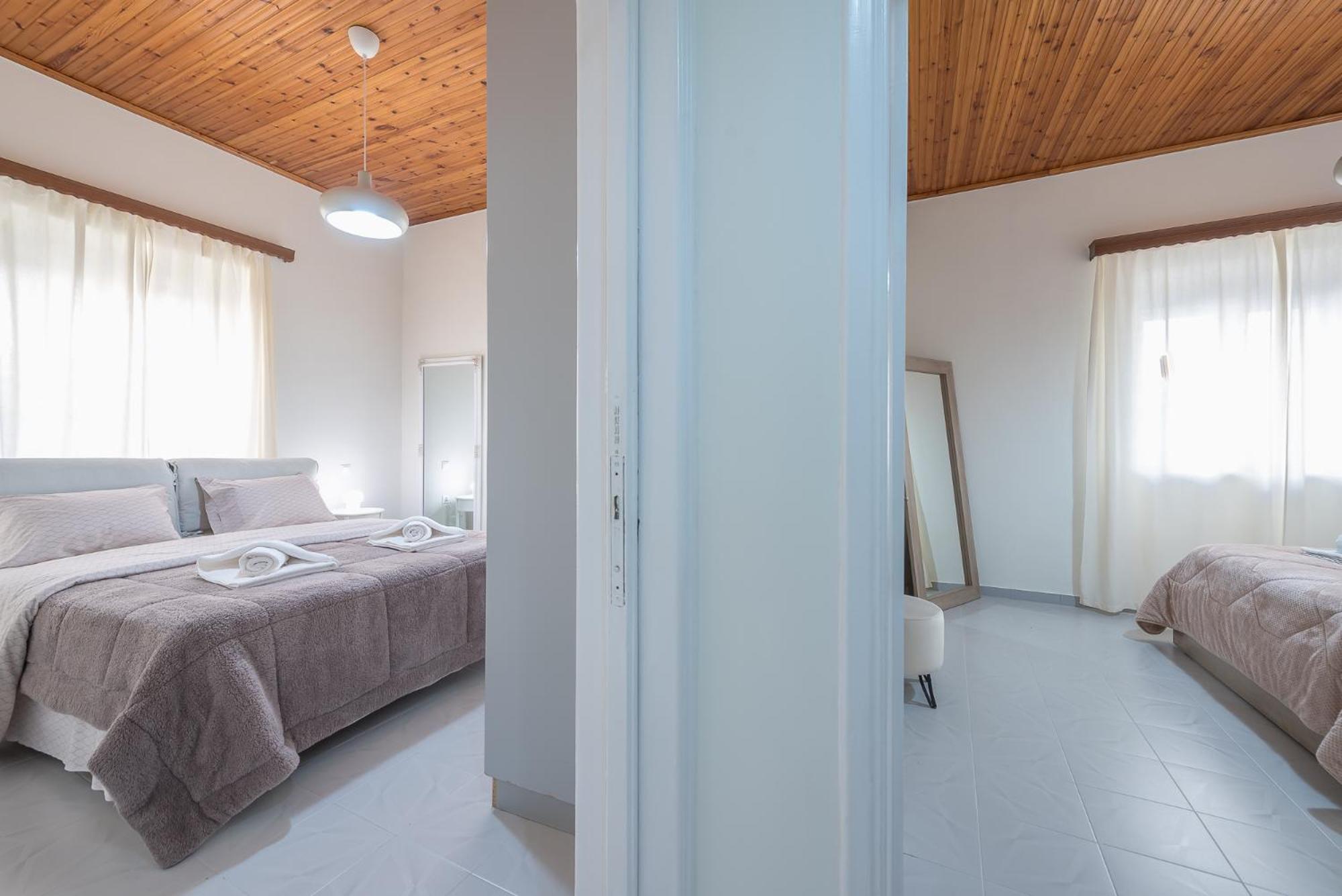 Two-Bedroom House - Photo 39