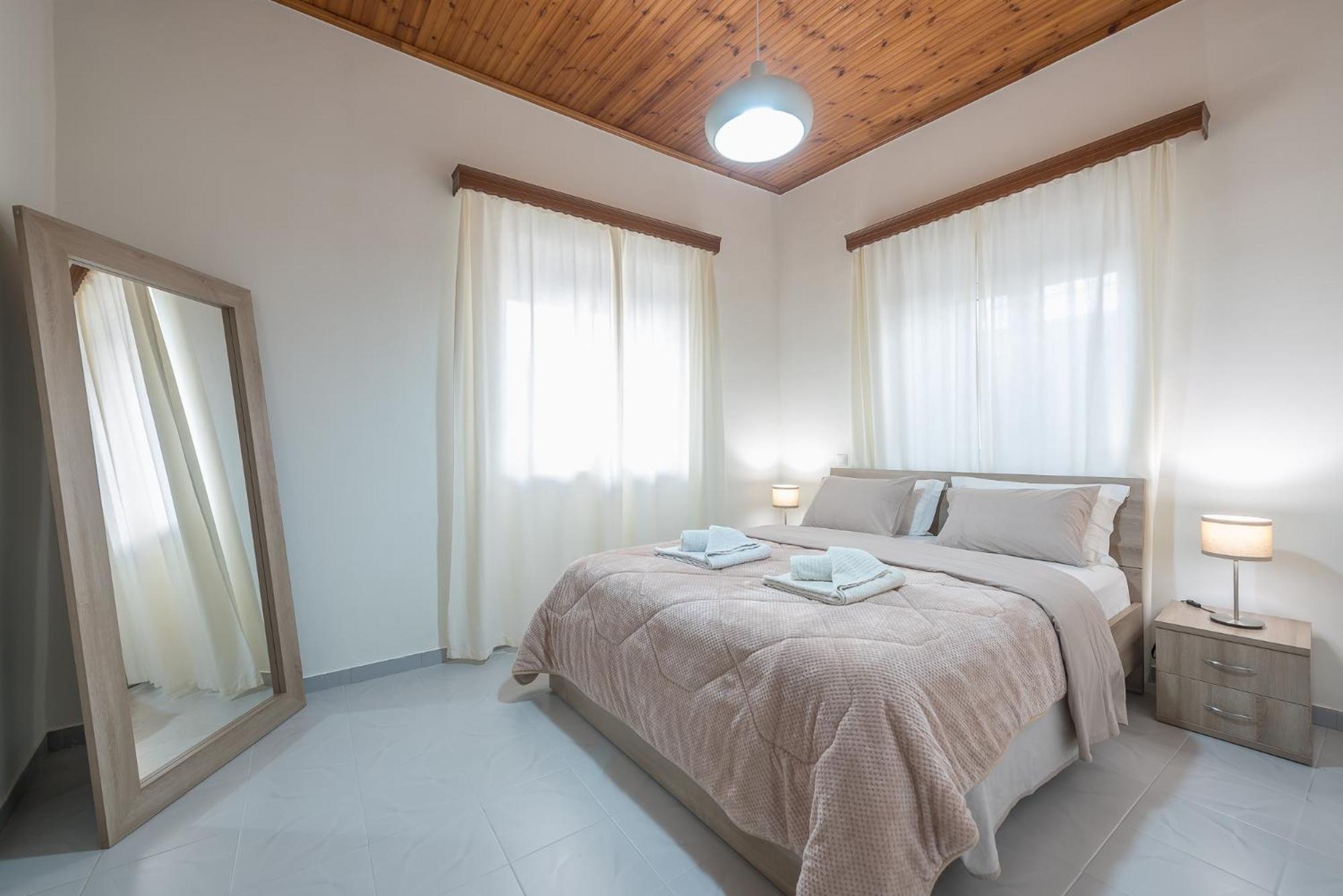 Two-Bedroom House - Photo 6