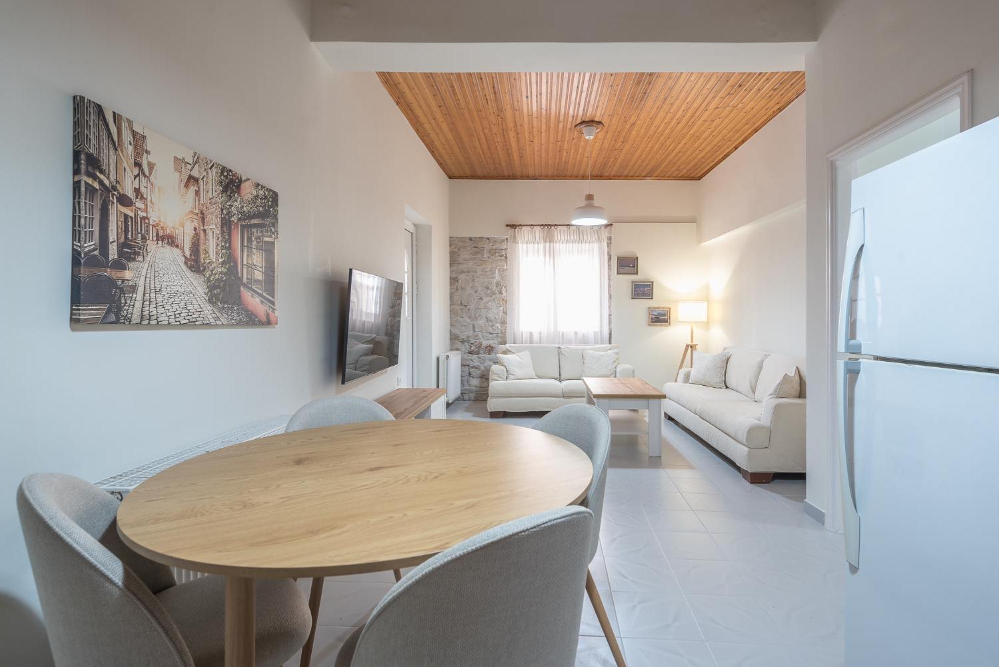 Two-Bedroom House - Photo 16