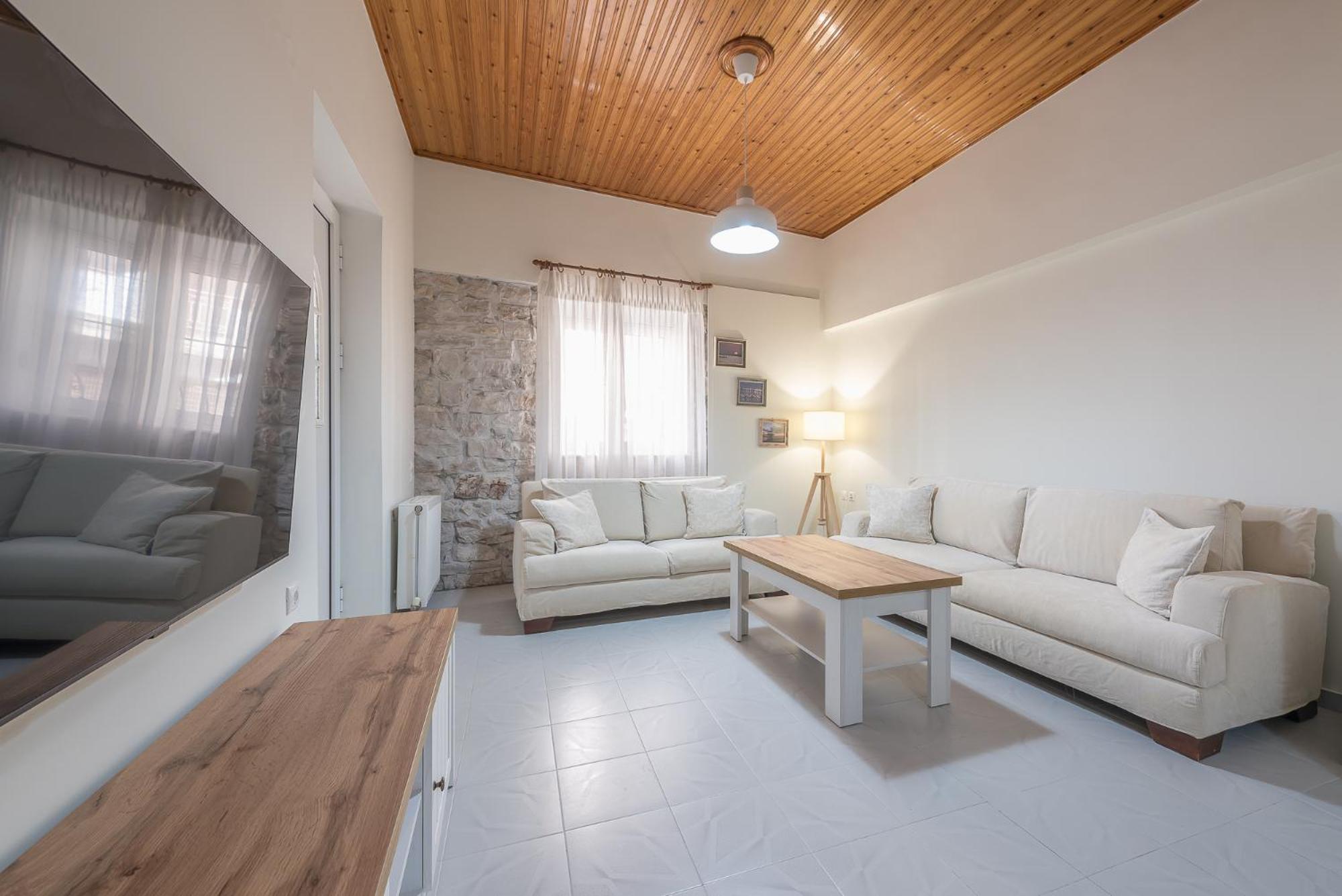 Two-Bedroom House - Photo 15