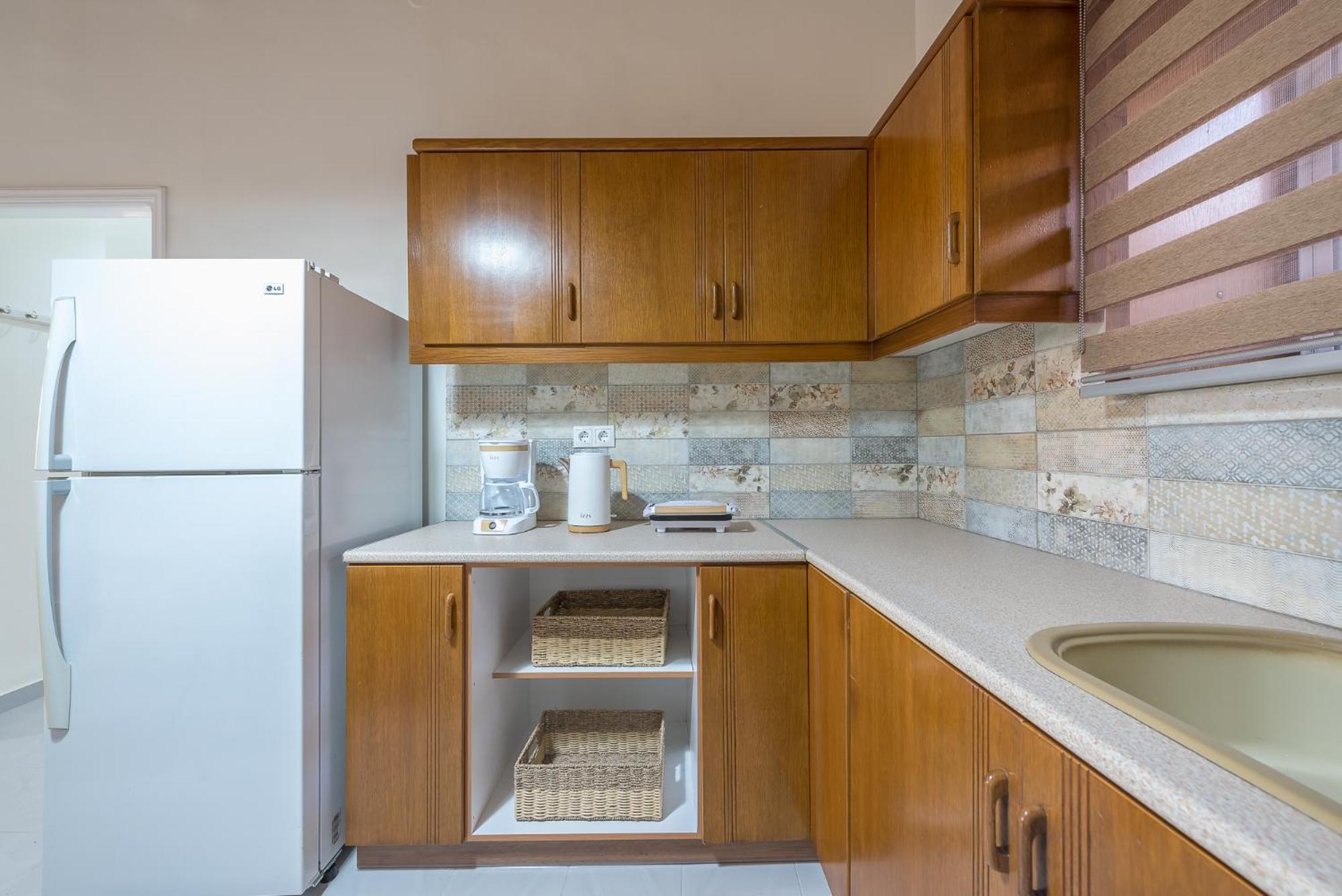 Two-Bedroom House - Photo 23