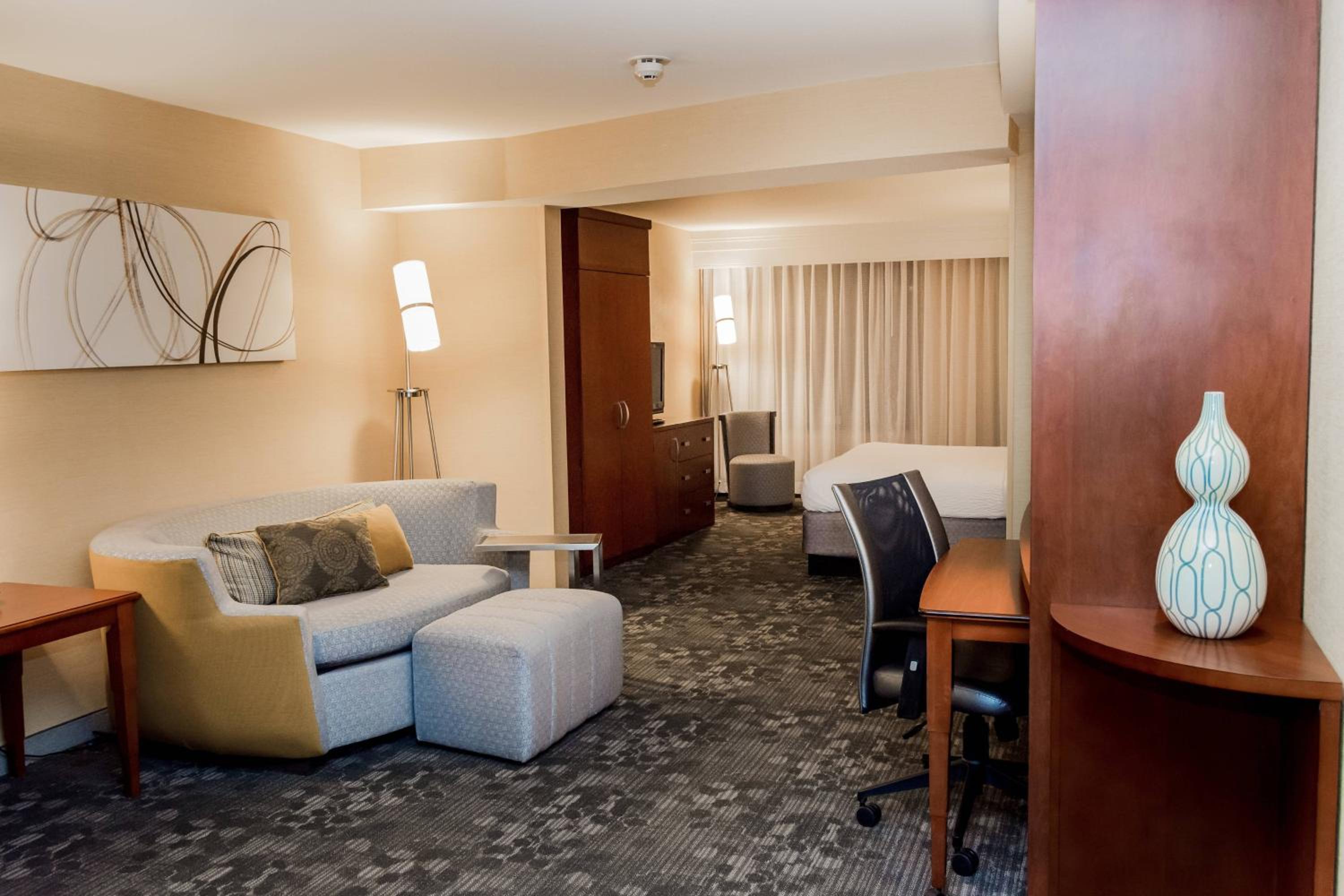 One-Bedroom King Suite