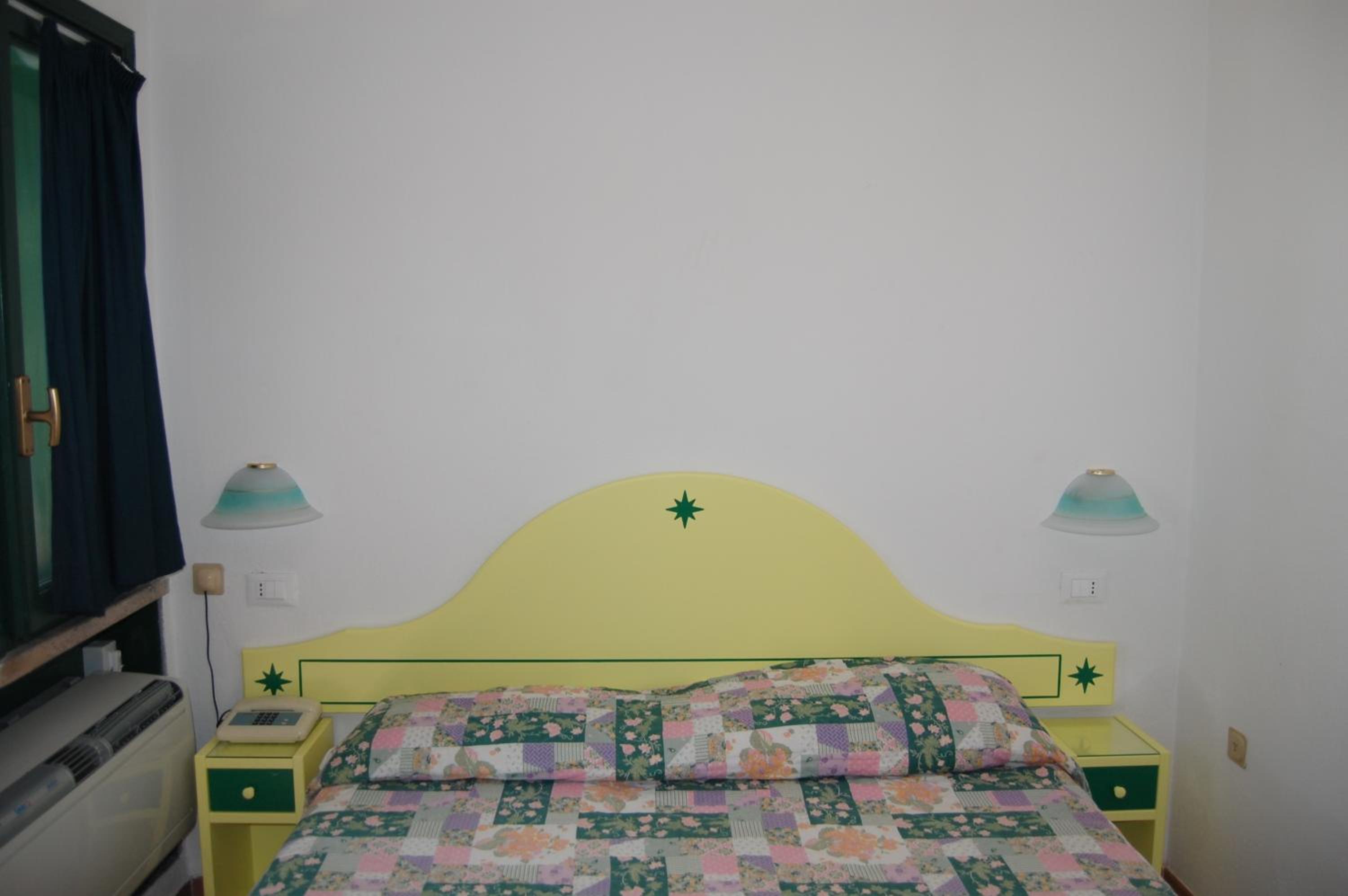 Economy Double Room - Photo 4