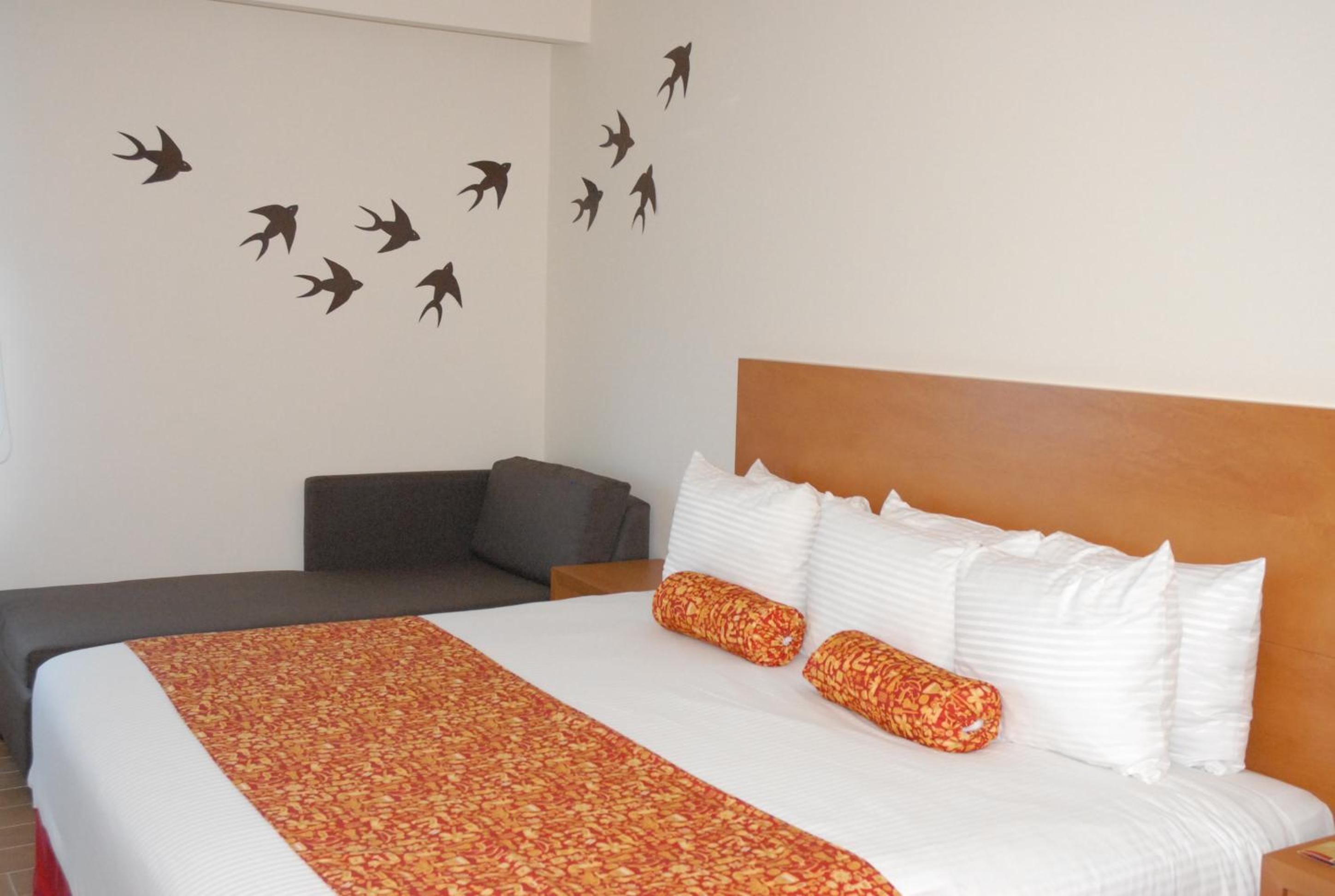 Executive Room - 1 King Bed photo 3