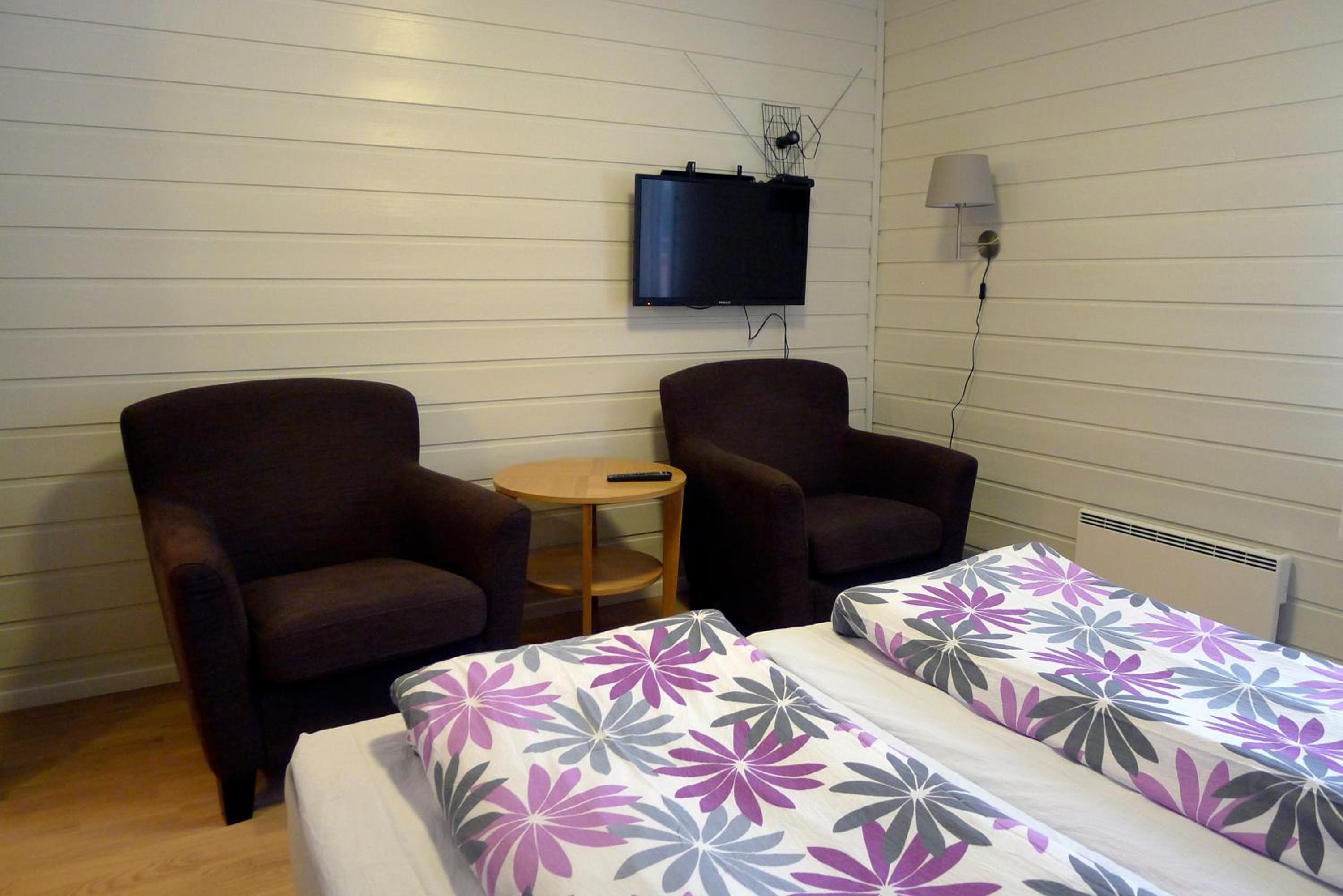 Standard Twin Room - Photo 7
