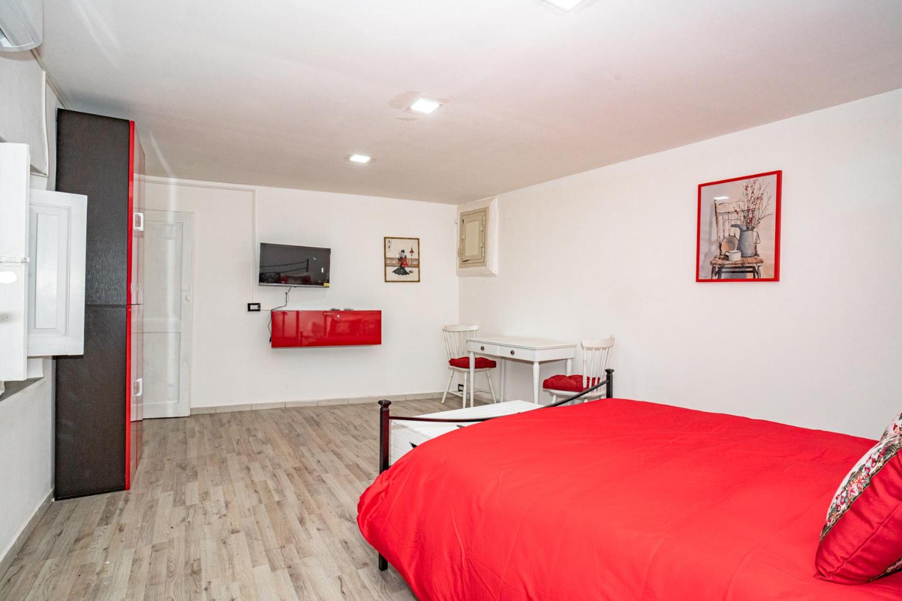 Apartment - Photo 11