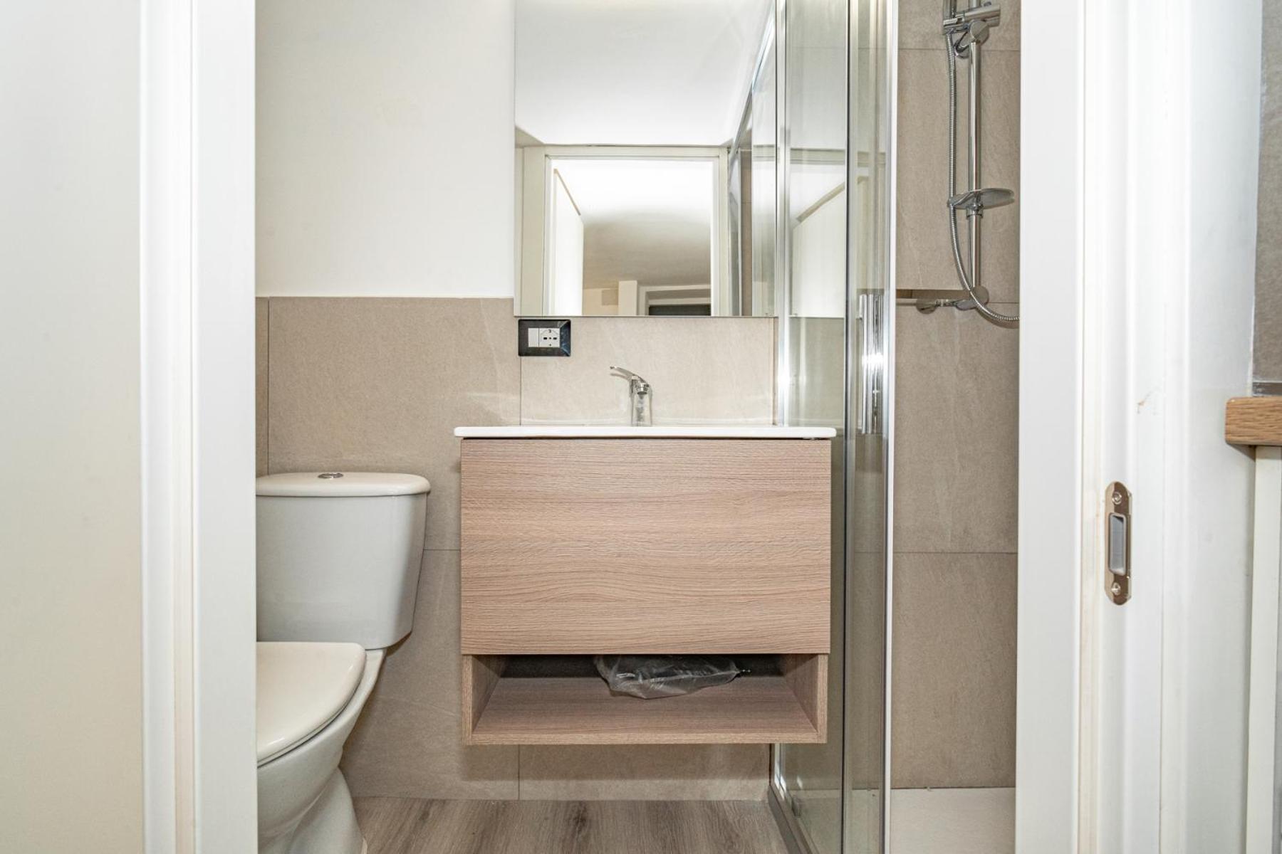 Apartment - Photo 8