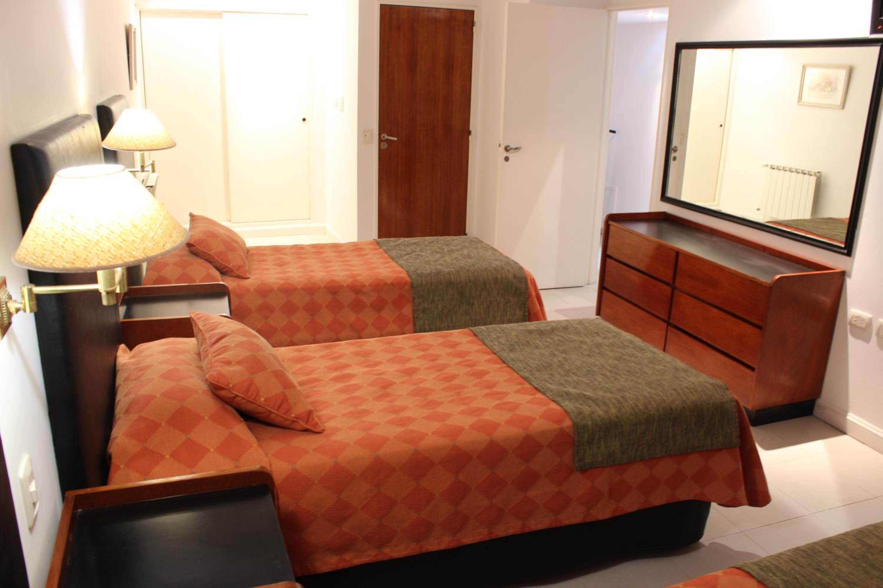 Family Room photo 3