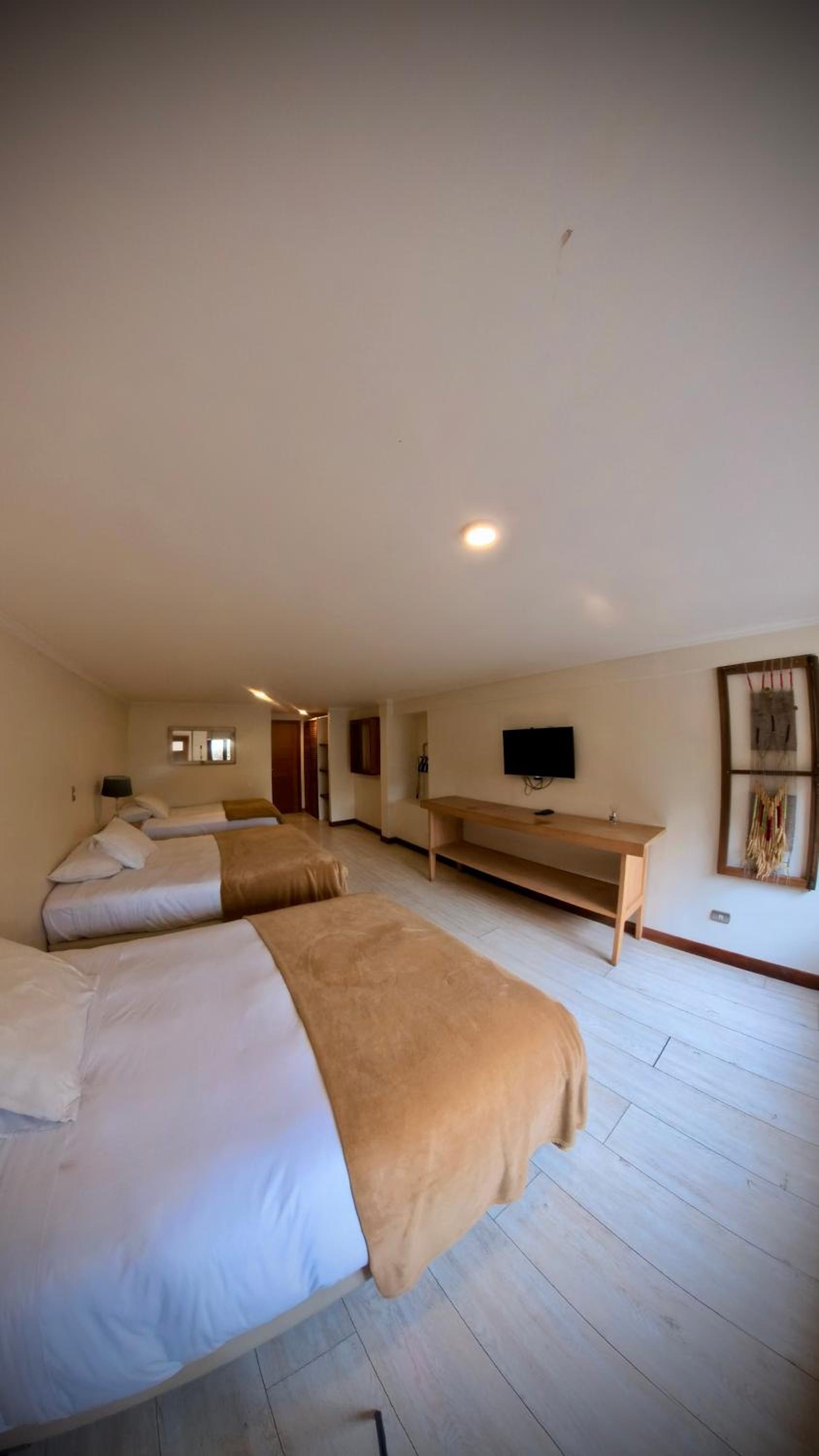 Triple Room with Private Bathroom photo 1