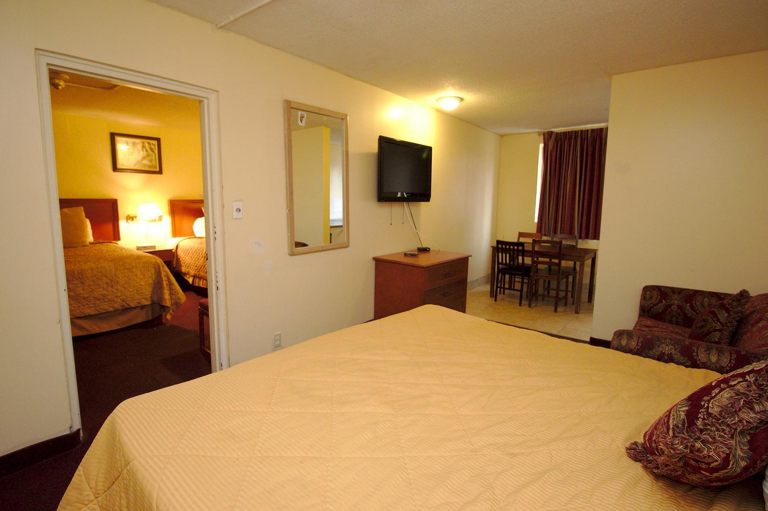 Family Suite - Photo 1