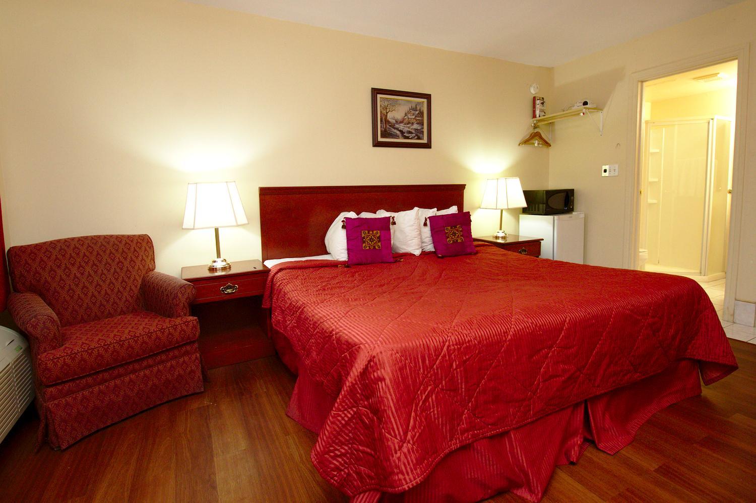 King Room with Spa Bath - Photo 5