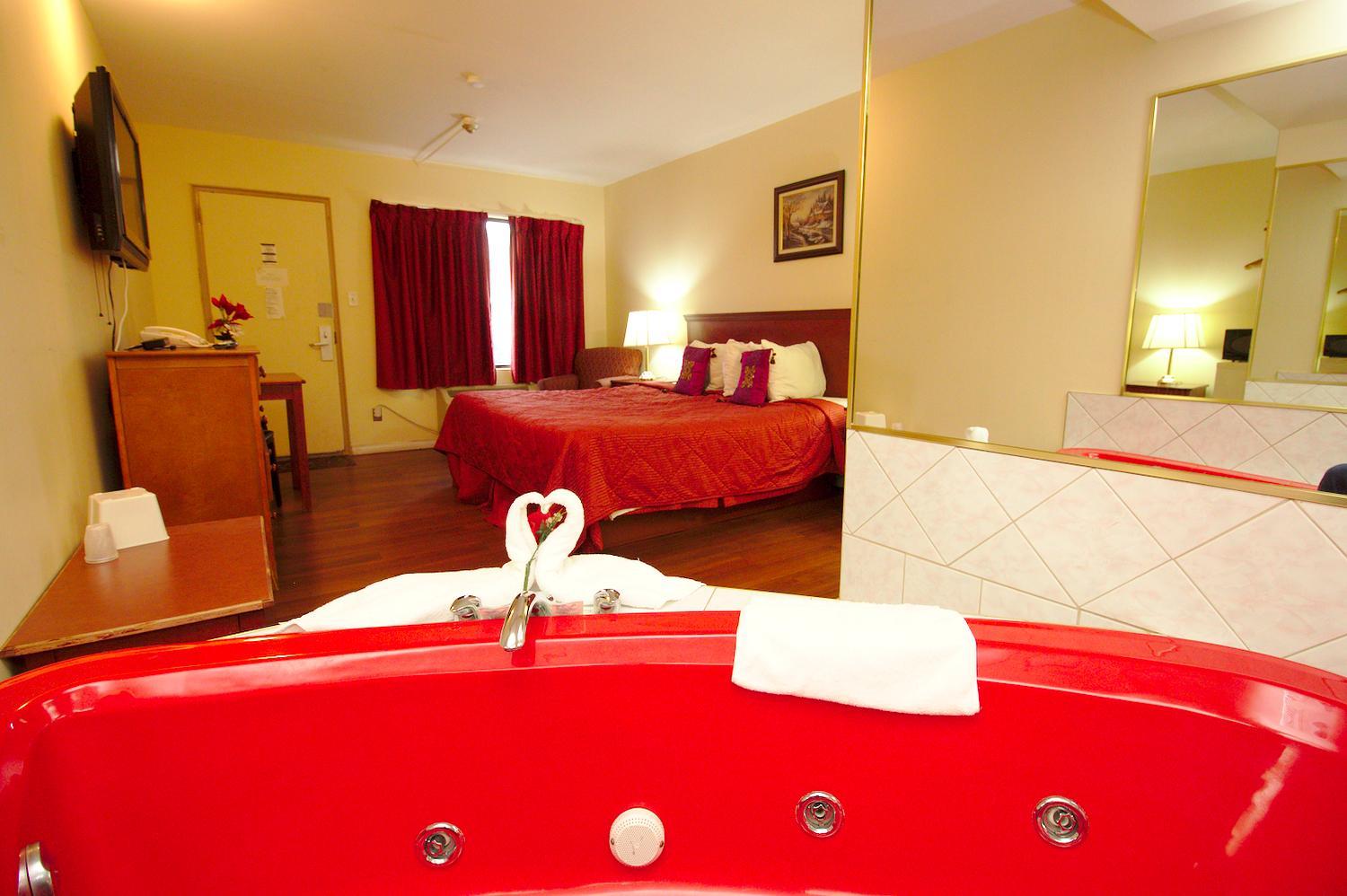 King Room with Spa Bath - Photo 6