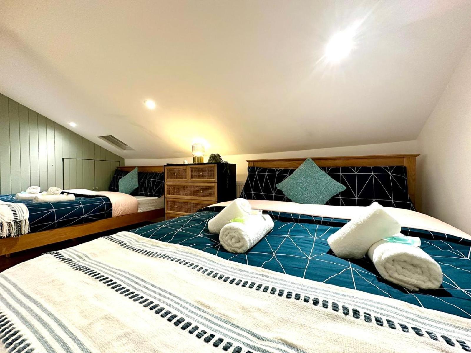 Quadruple Room with Bathroom