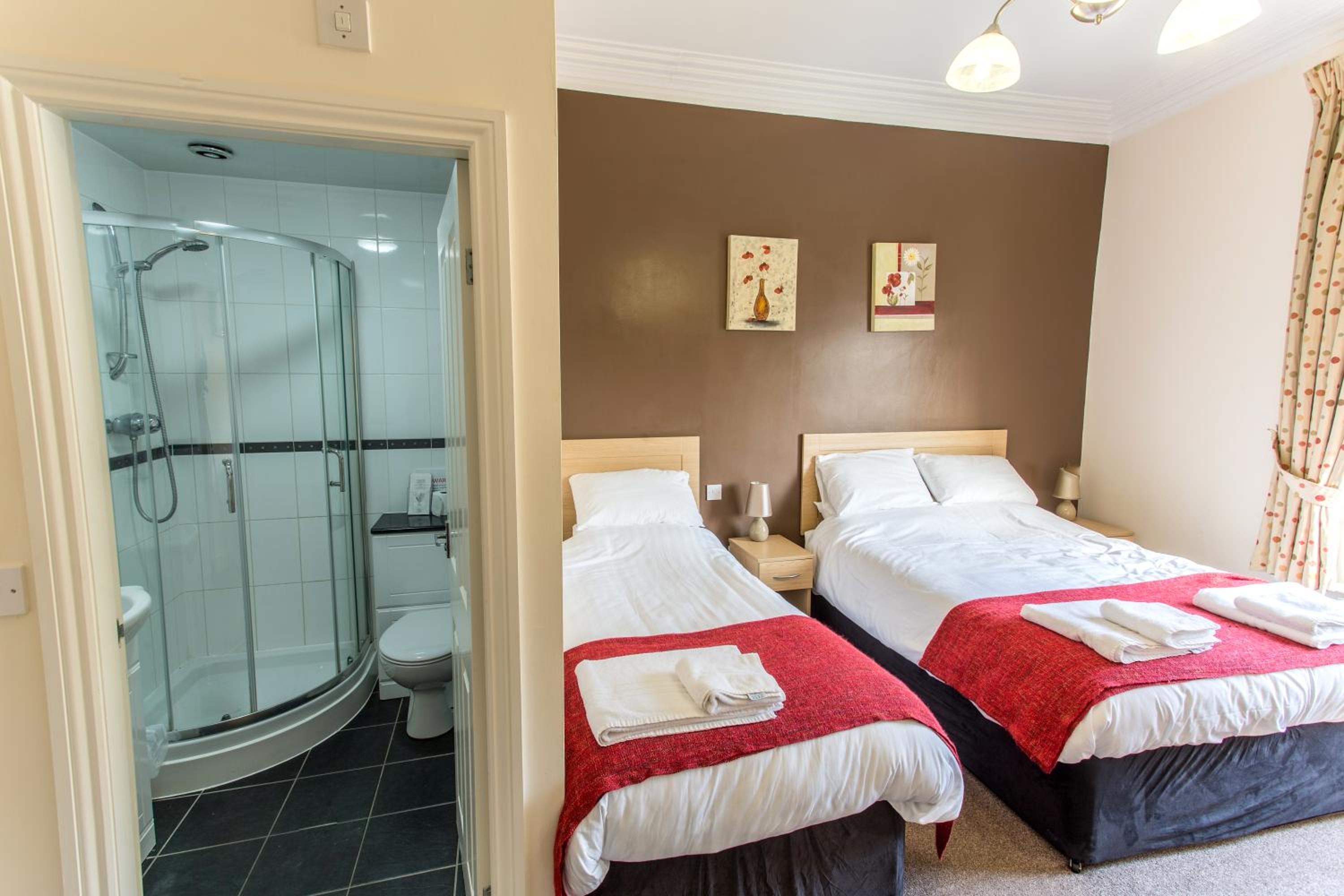 Standard Twin Room photo 2