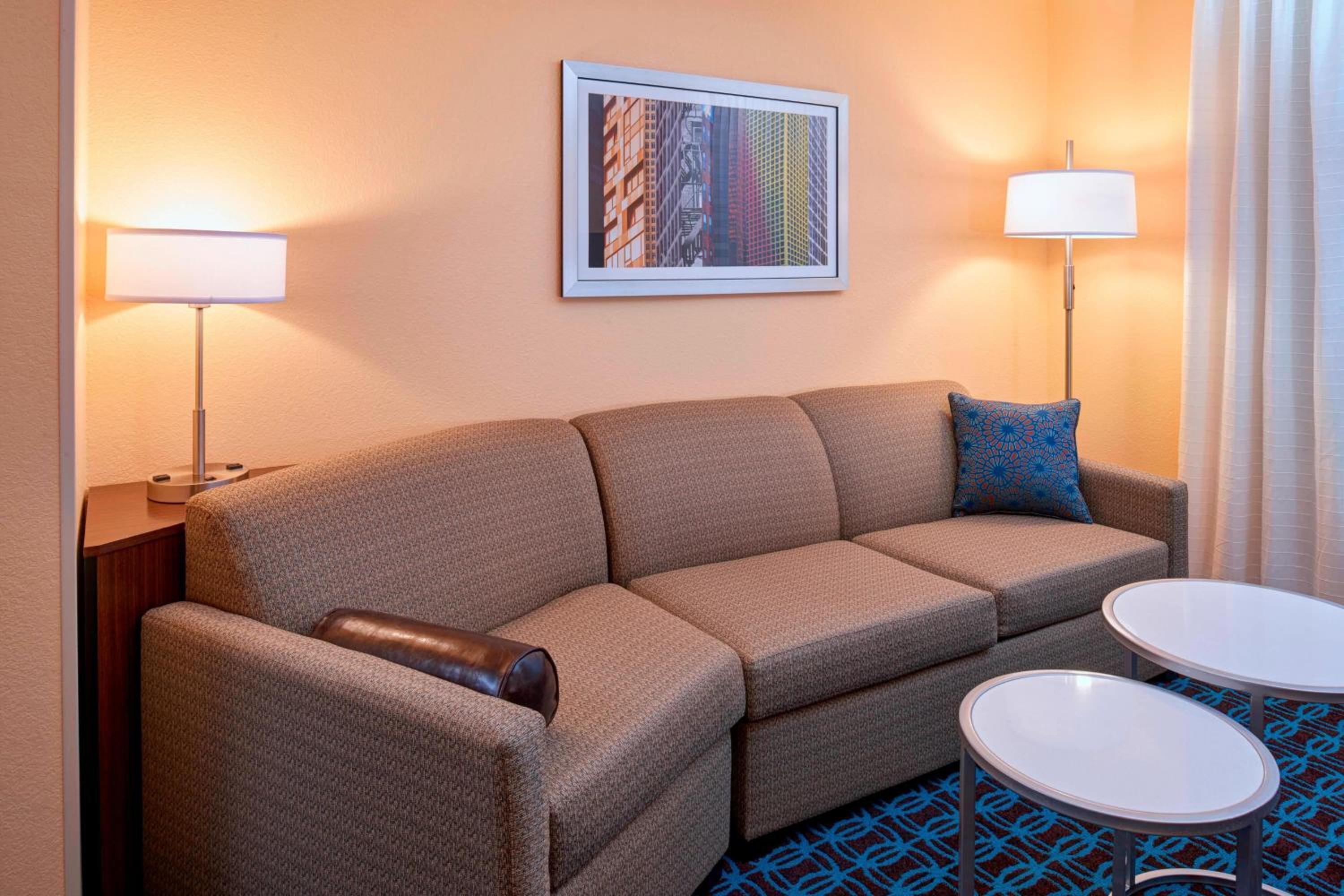 Queen Studio with Sofa Bed - Hearing Accessible photo 3