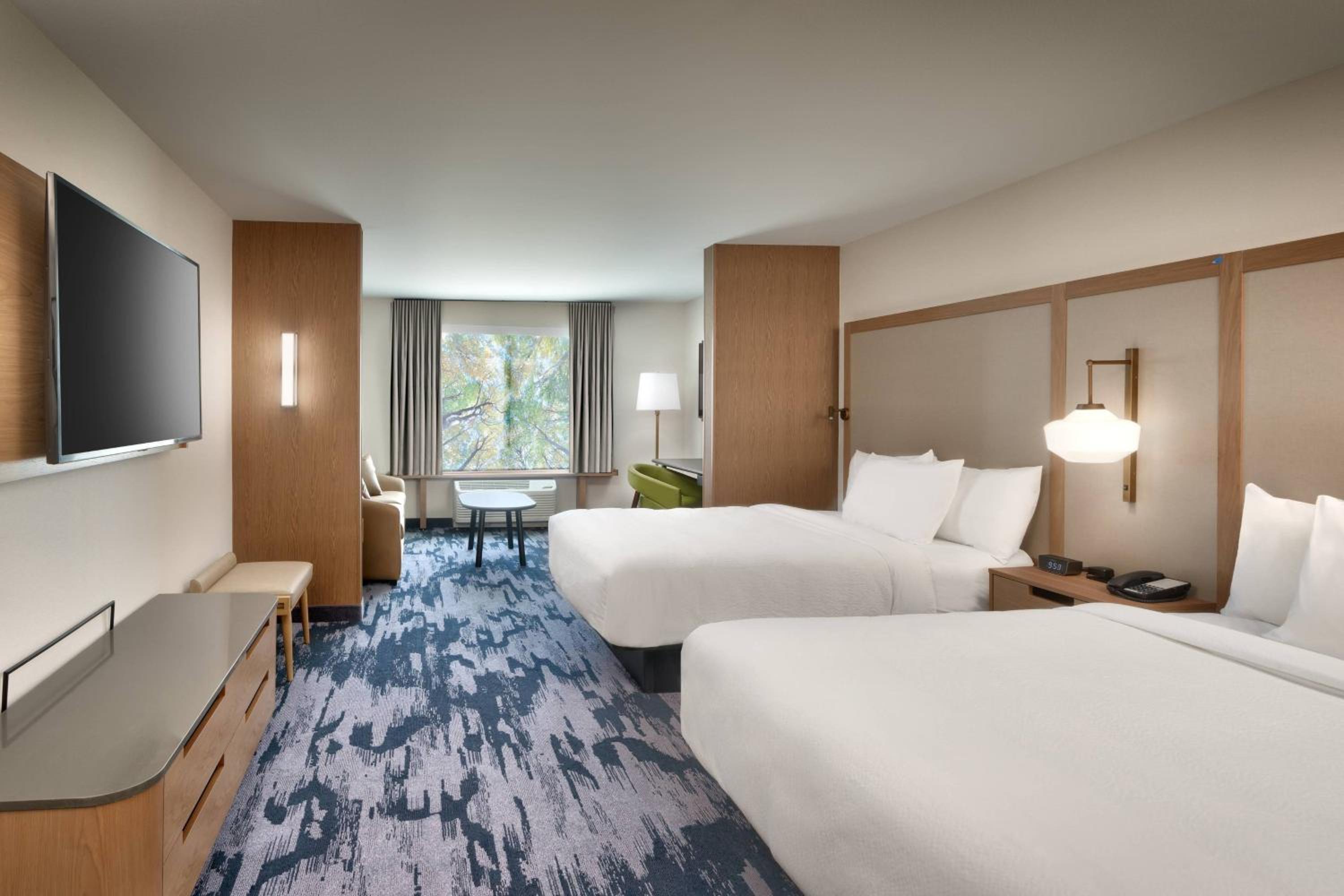 Double Suite with Two Double Beds and Sofa Bed - Photo 1