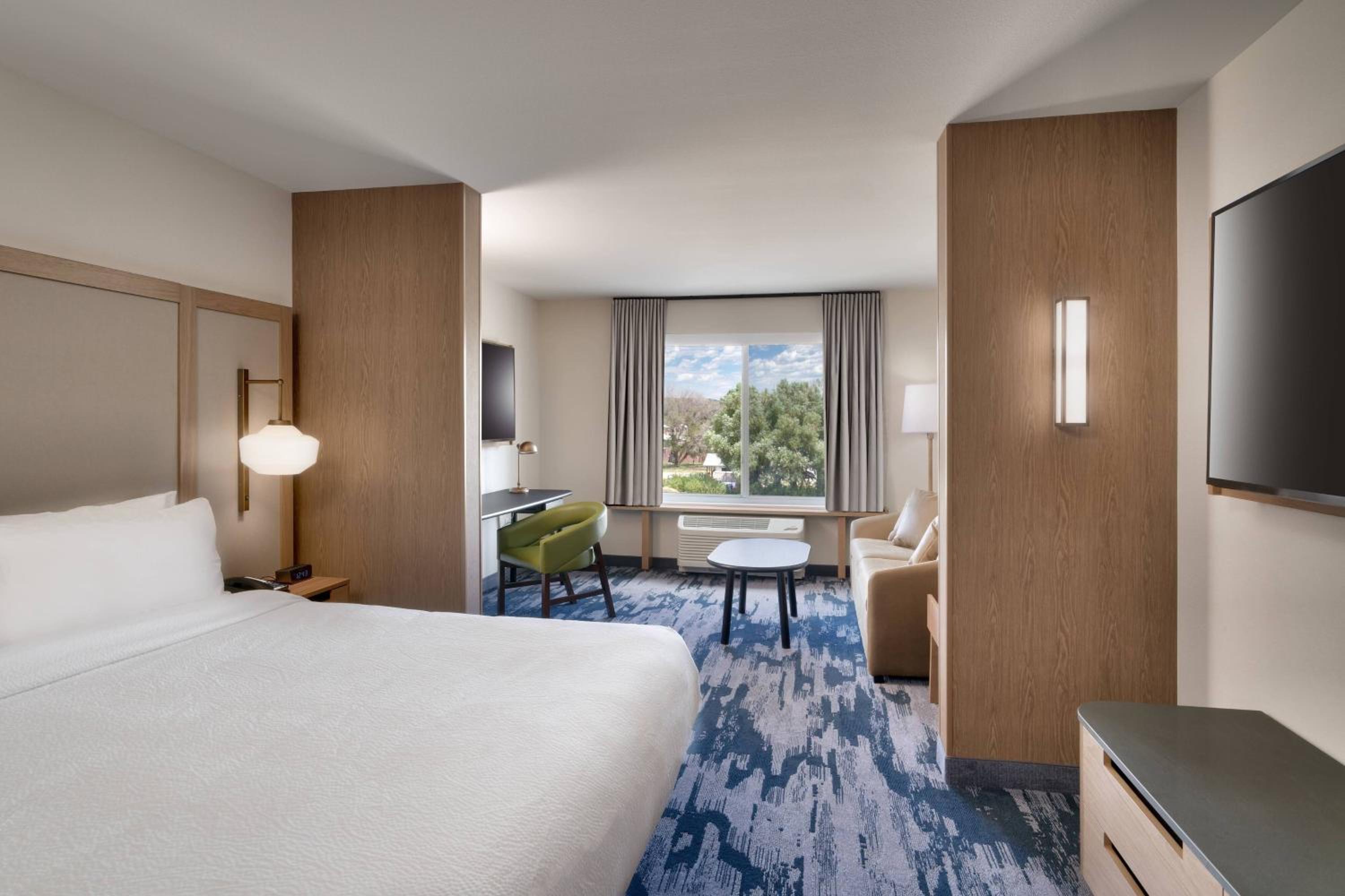 King Suite with Sofa Bed - Photo 2