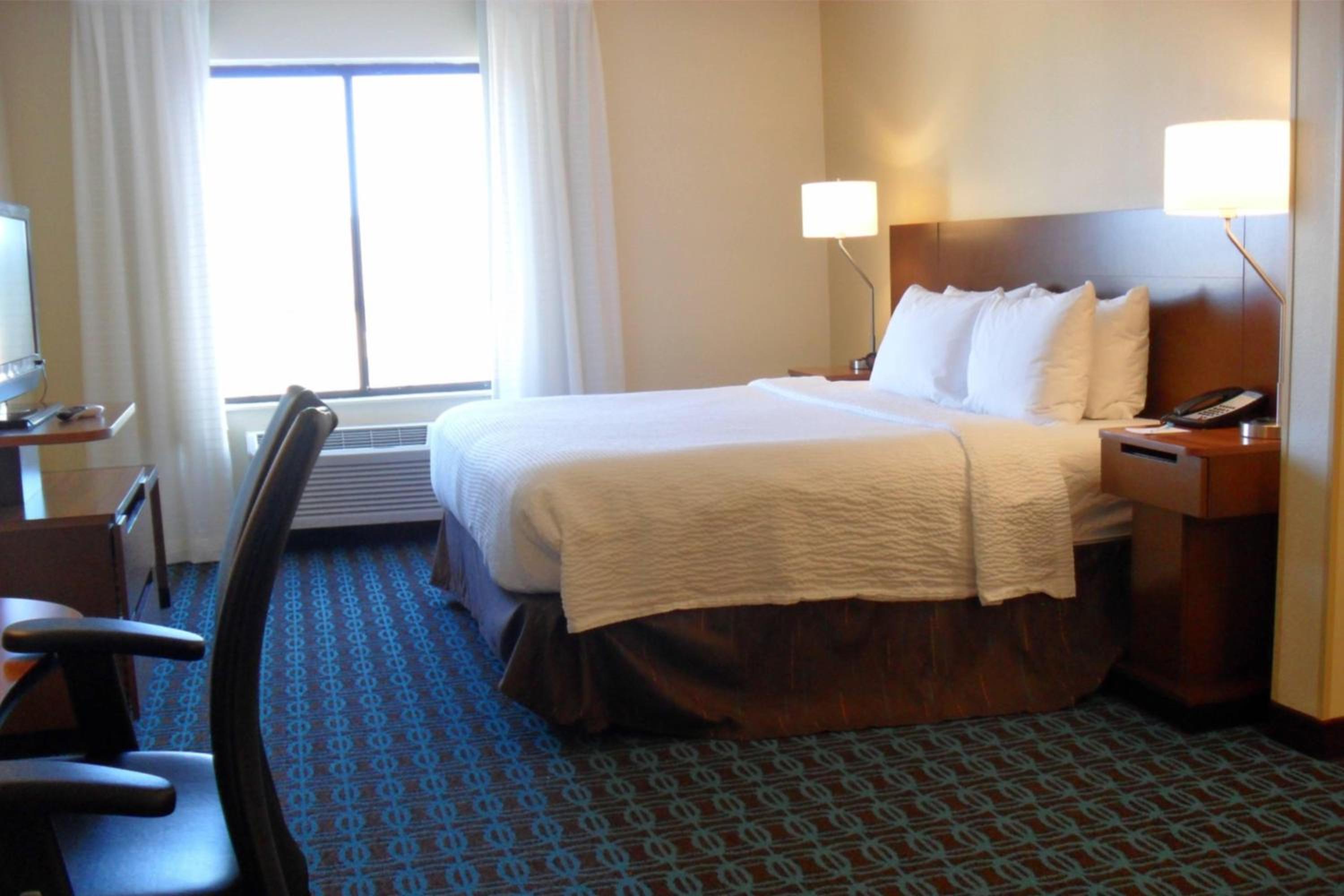King Room - Hearing Accessible - Photo 1