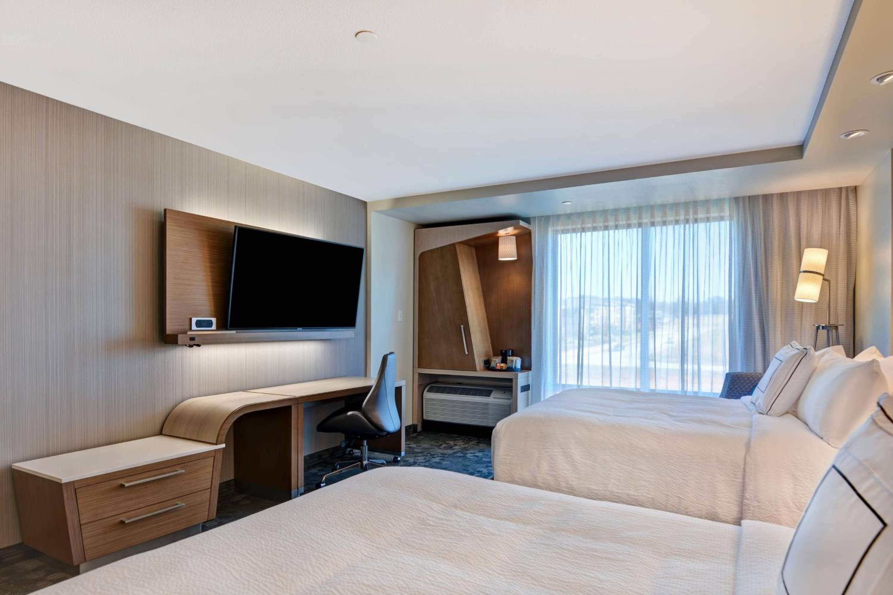 Queen Room with Two Queen Beds and Roll-in Shower - Mobility and Hearing Accessible photo 1
