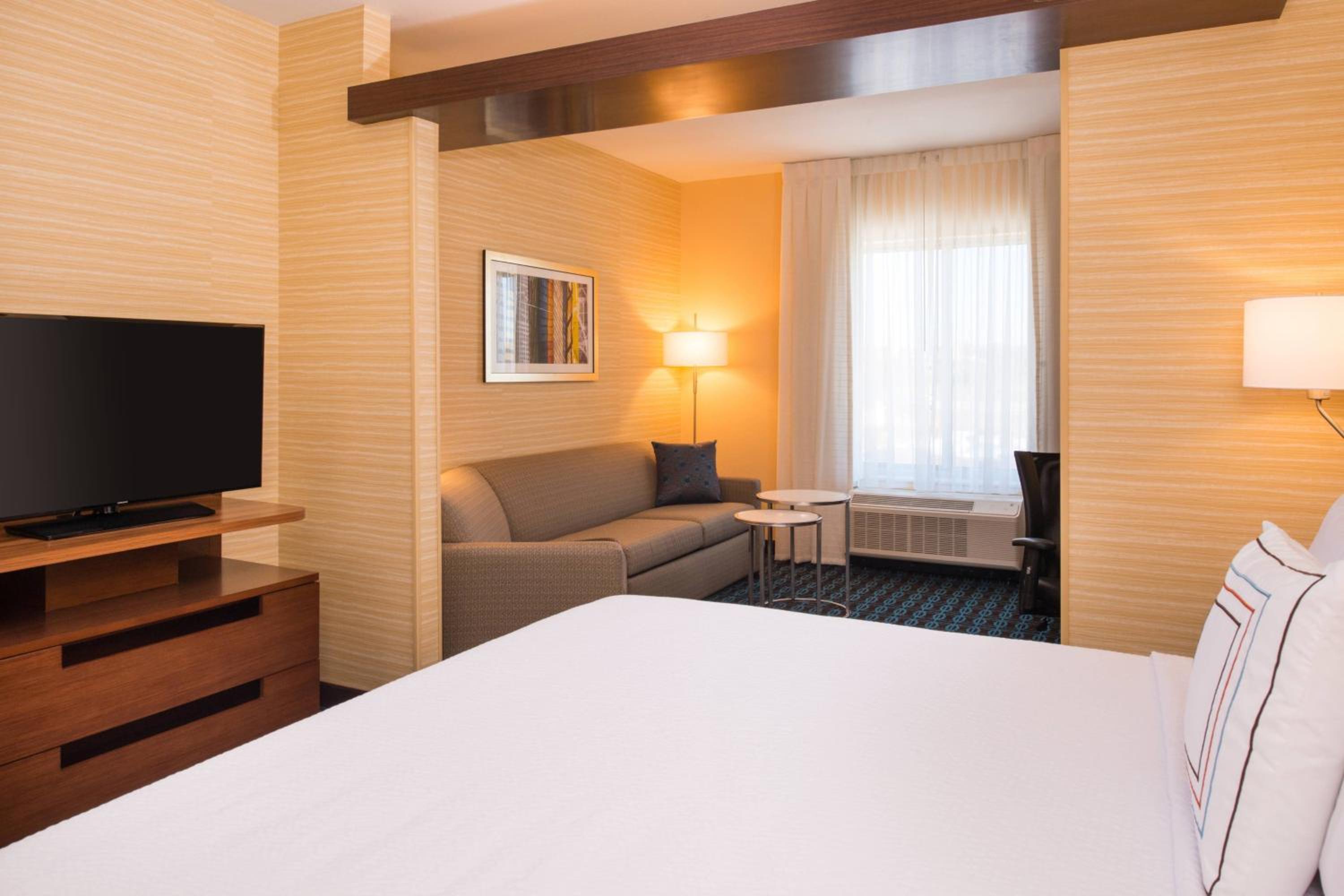 King Suite with Sofa Bed and Roll-in Shower - Mobility Accessible