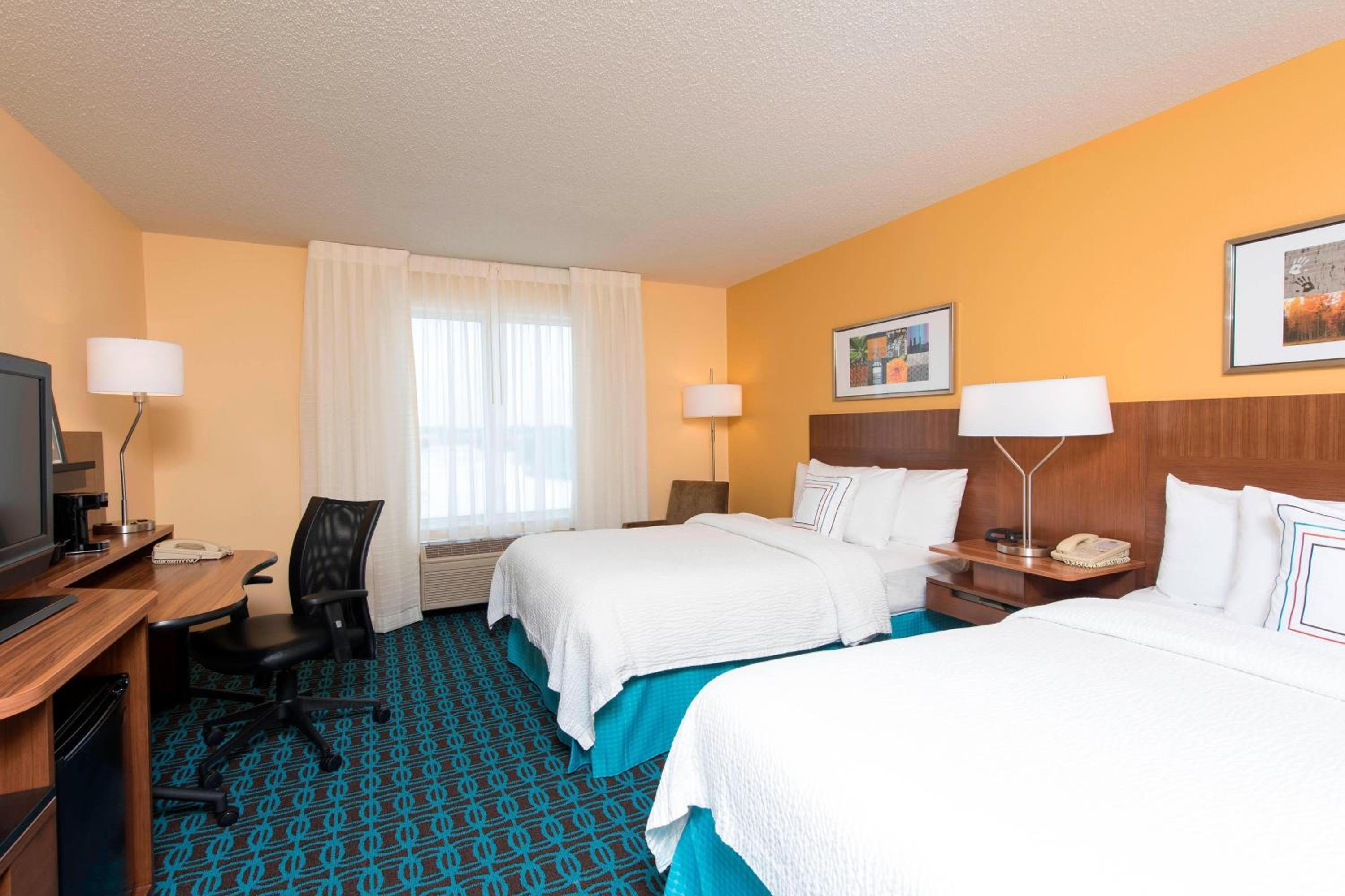 Queen Room with Two Queen Beds - Hearing Accessible - Photo 1