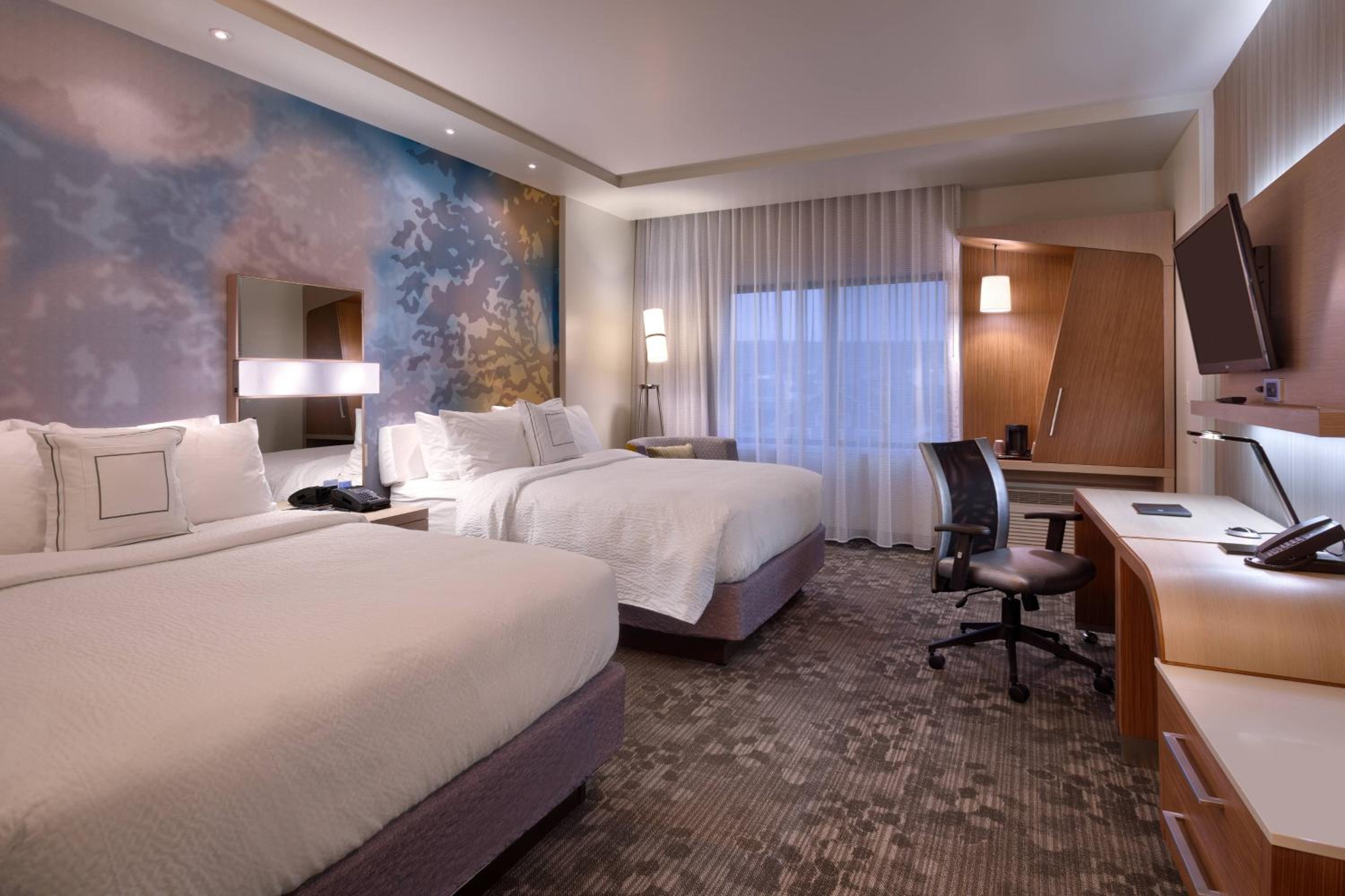 Queen Room with Two Queen Beds - Hearing Accessible photo 2