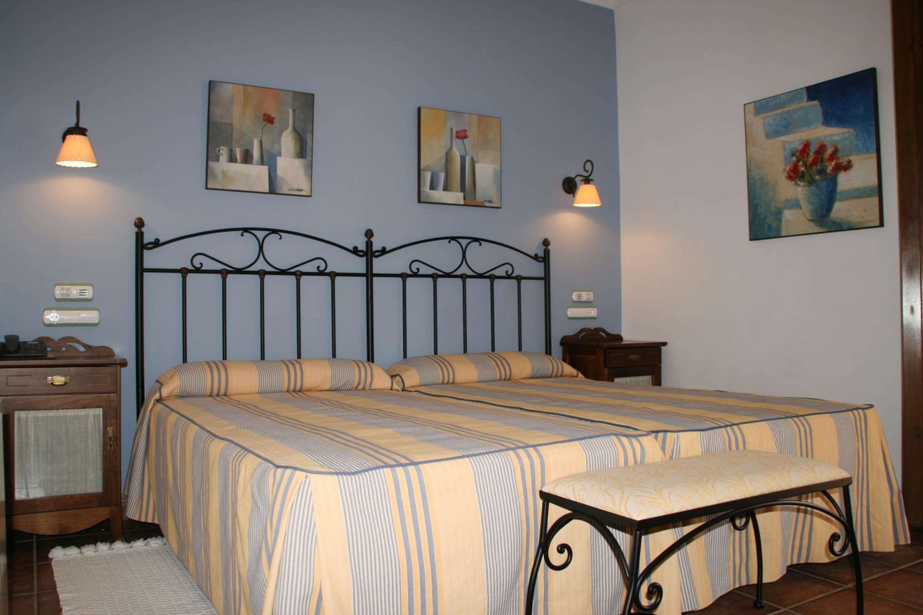Double Room - Photo 1