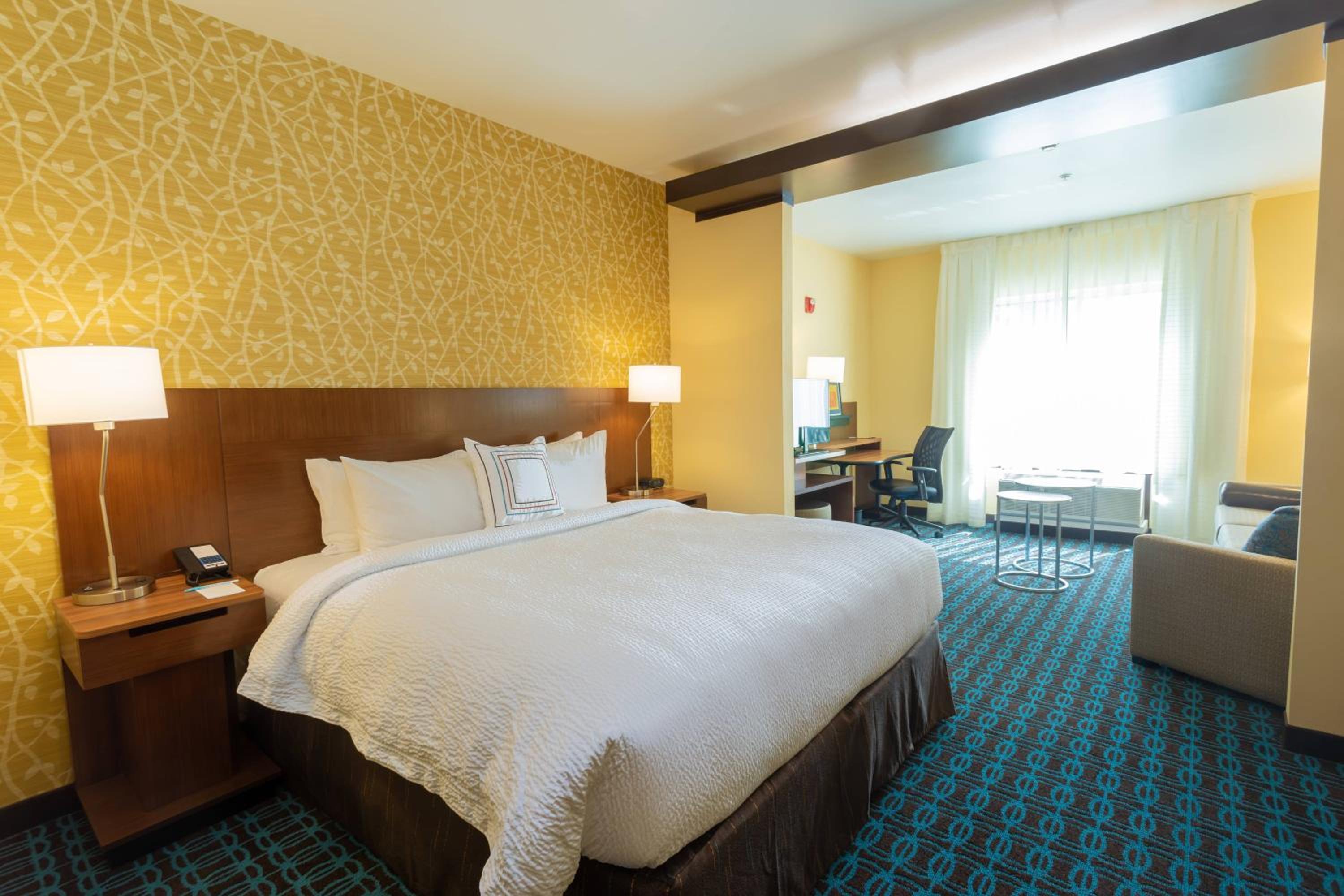 King Suite with Sofa Bed - Hearing Accessible photo 2