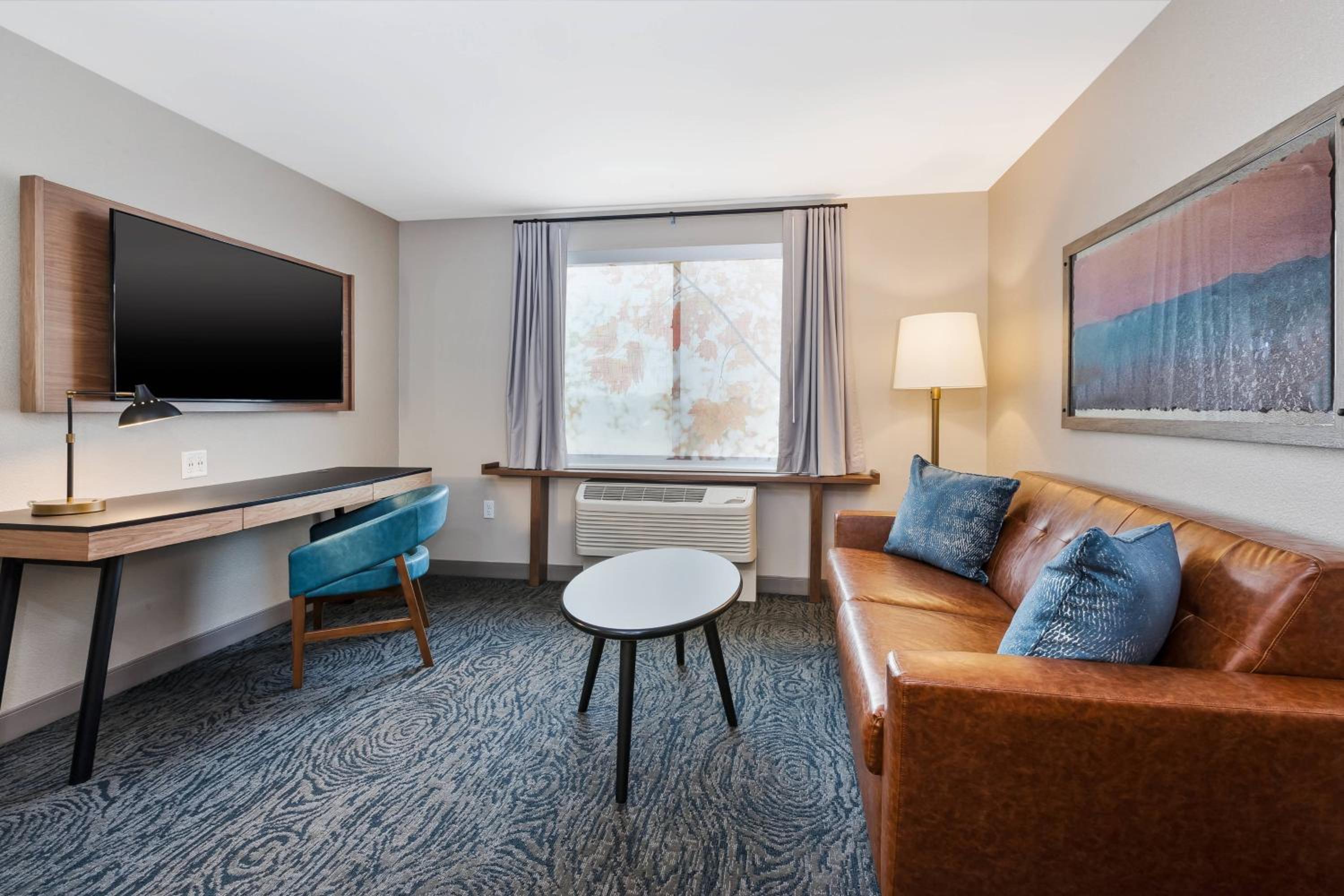 King Room with Roll-in Shower - Mobility and Hearing Accessible photo 1