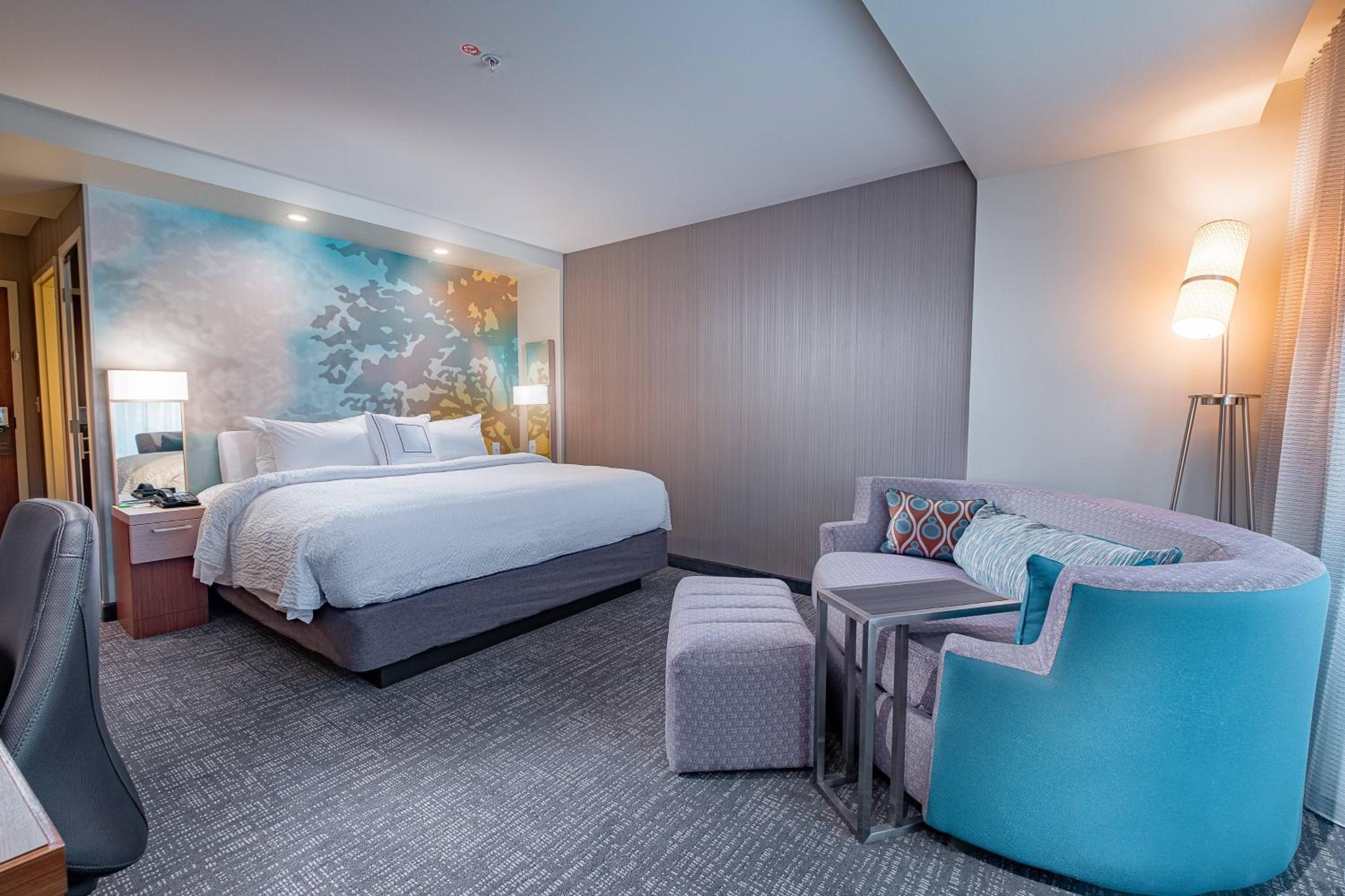 King Room with Sofa Bed photo 1