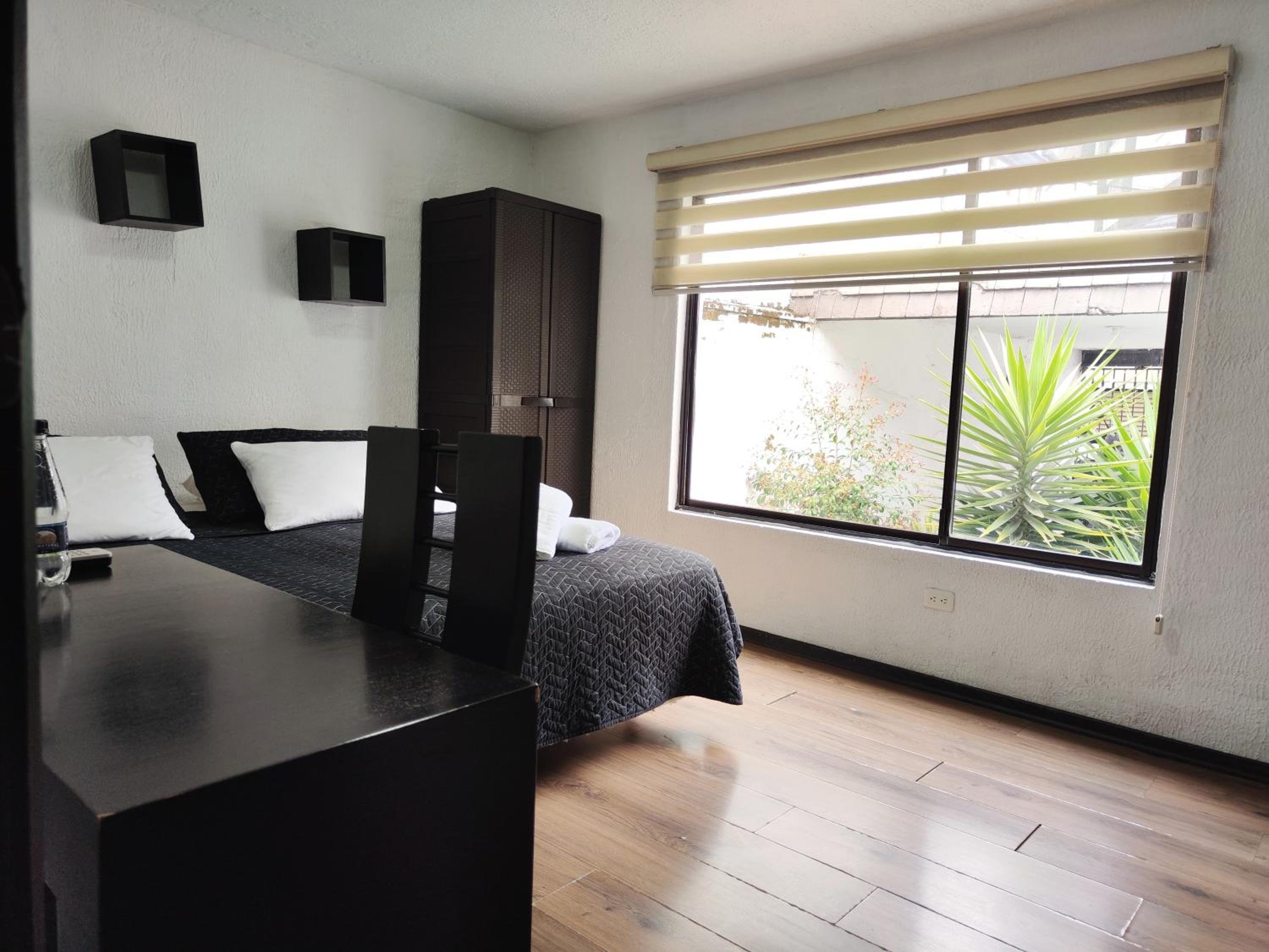 Budget Single Room photo 3