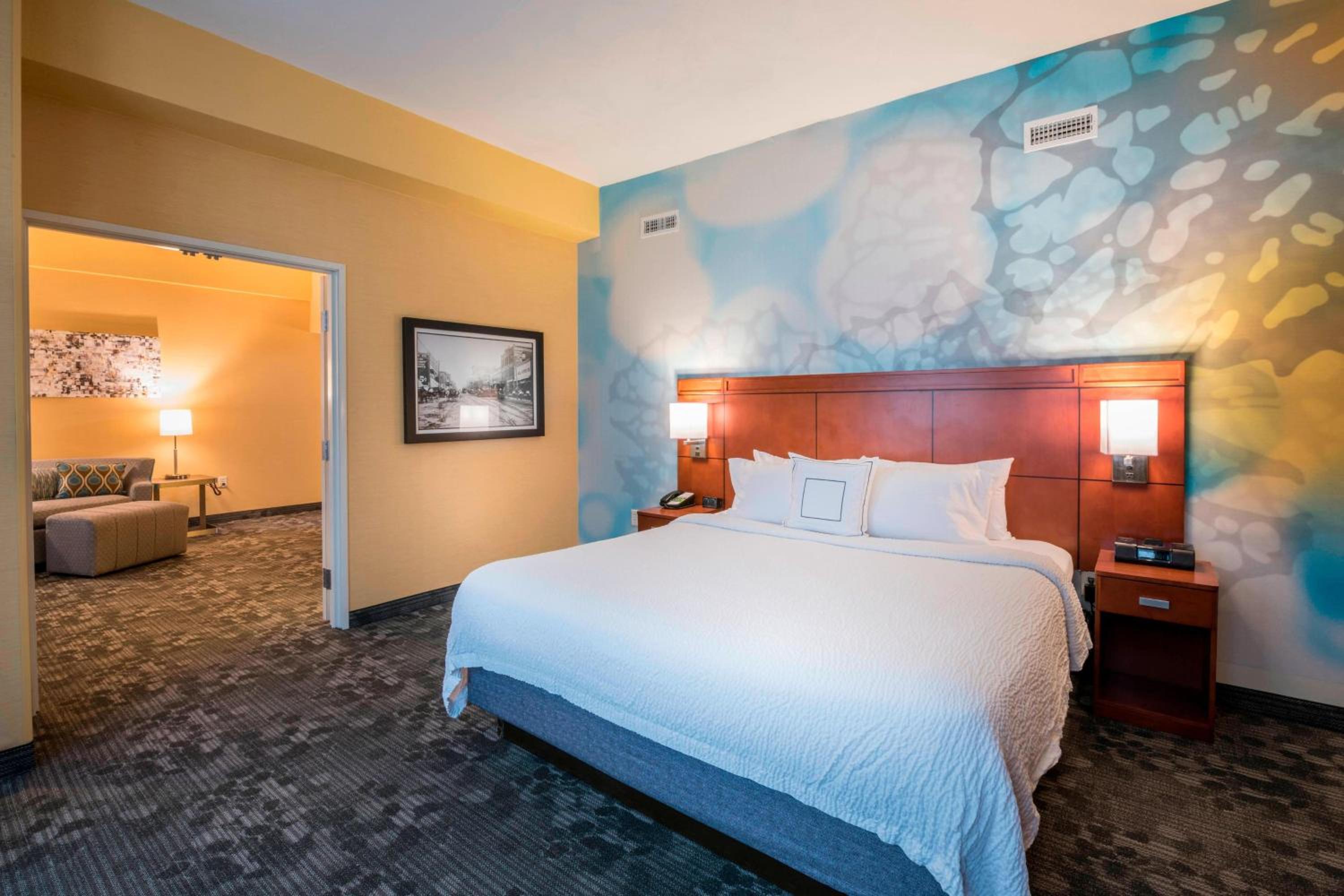 One-Bedroom King Suite with Sofa Bed - Hearing Accessible photo 2